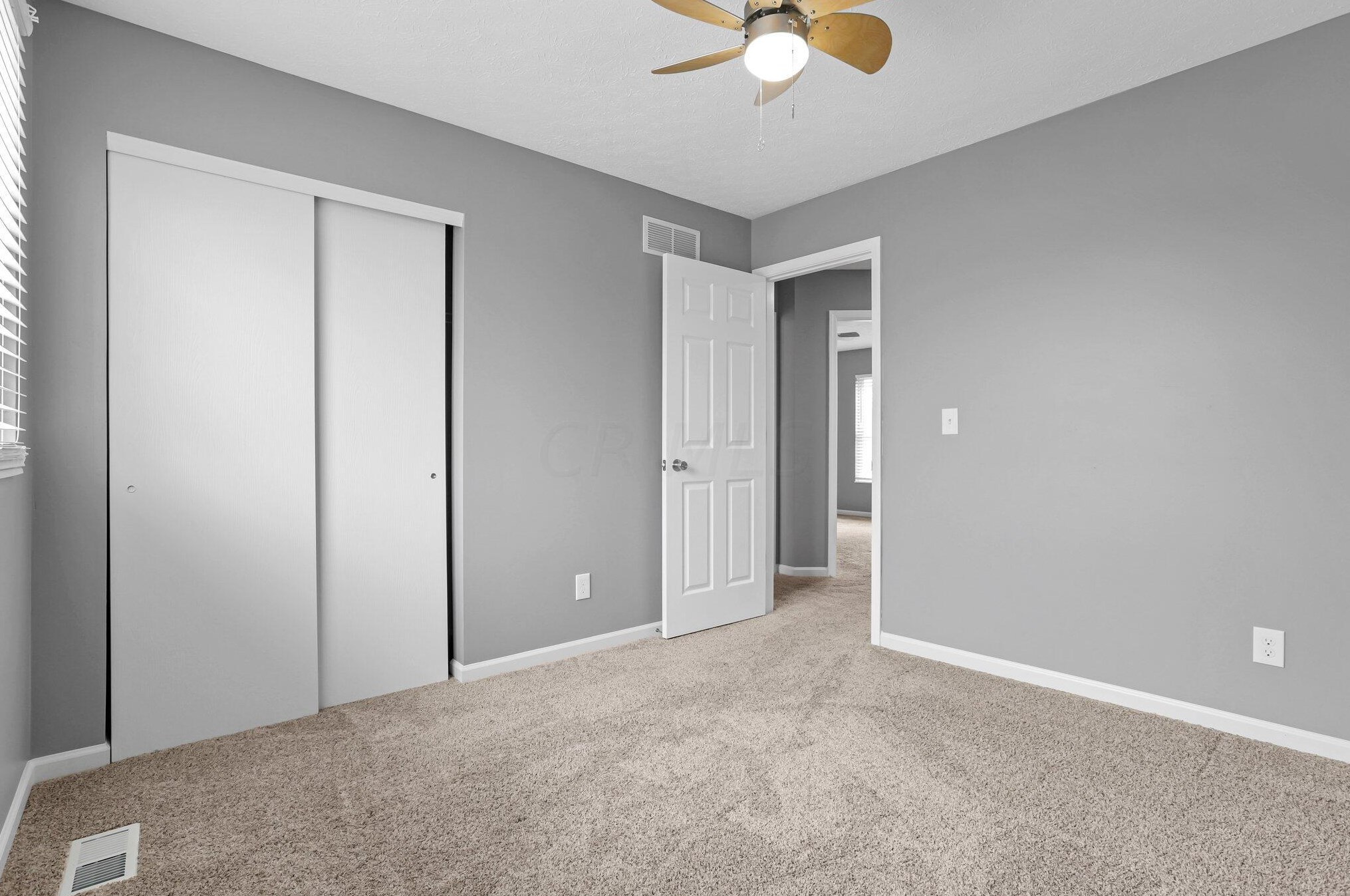 1544 Berkhard Dr, Columbus OH  43223-3385 exterior