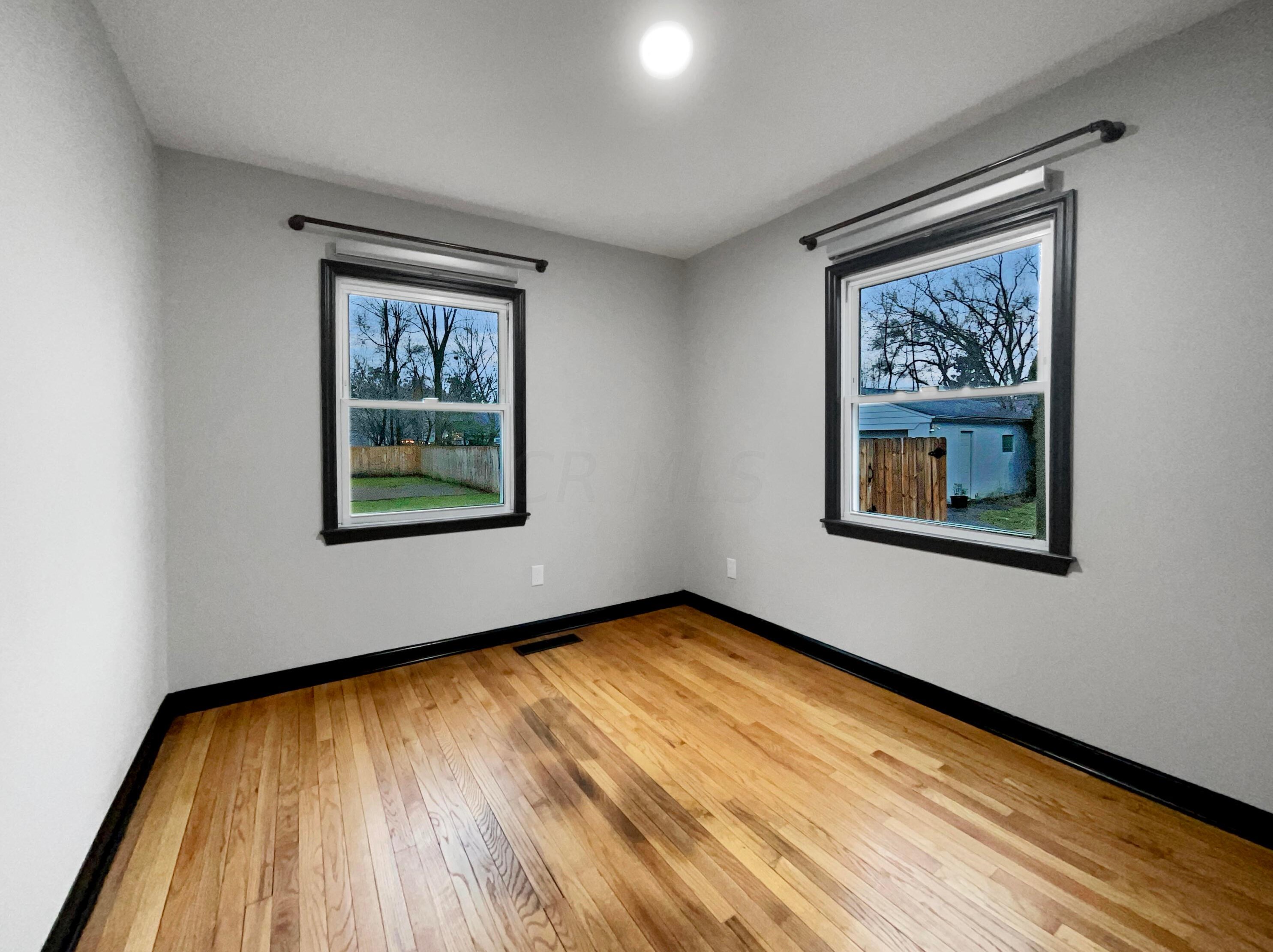 1259 Weldon Ave, Columbus OH  43224-4162 exterior