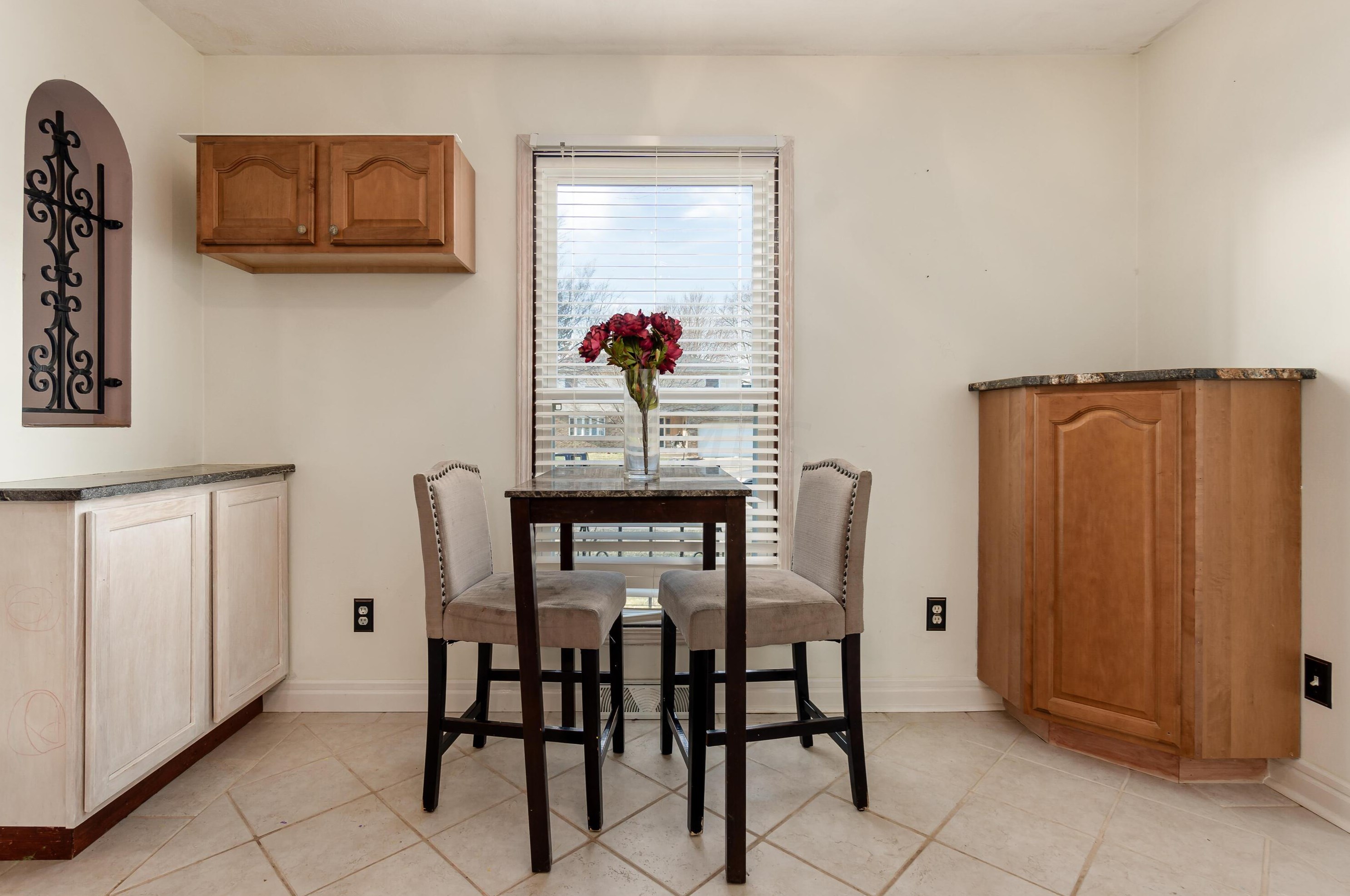 6252 Willowcrest Dr, Columbus OH  43229-2146 exterior