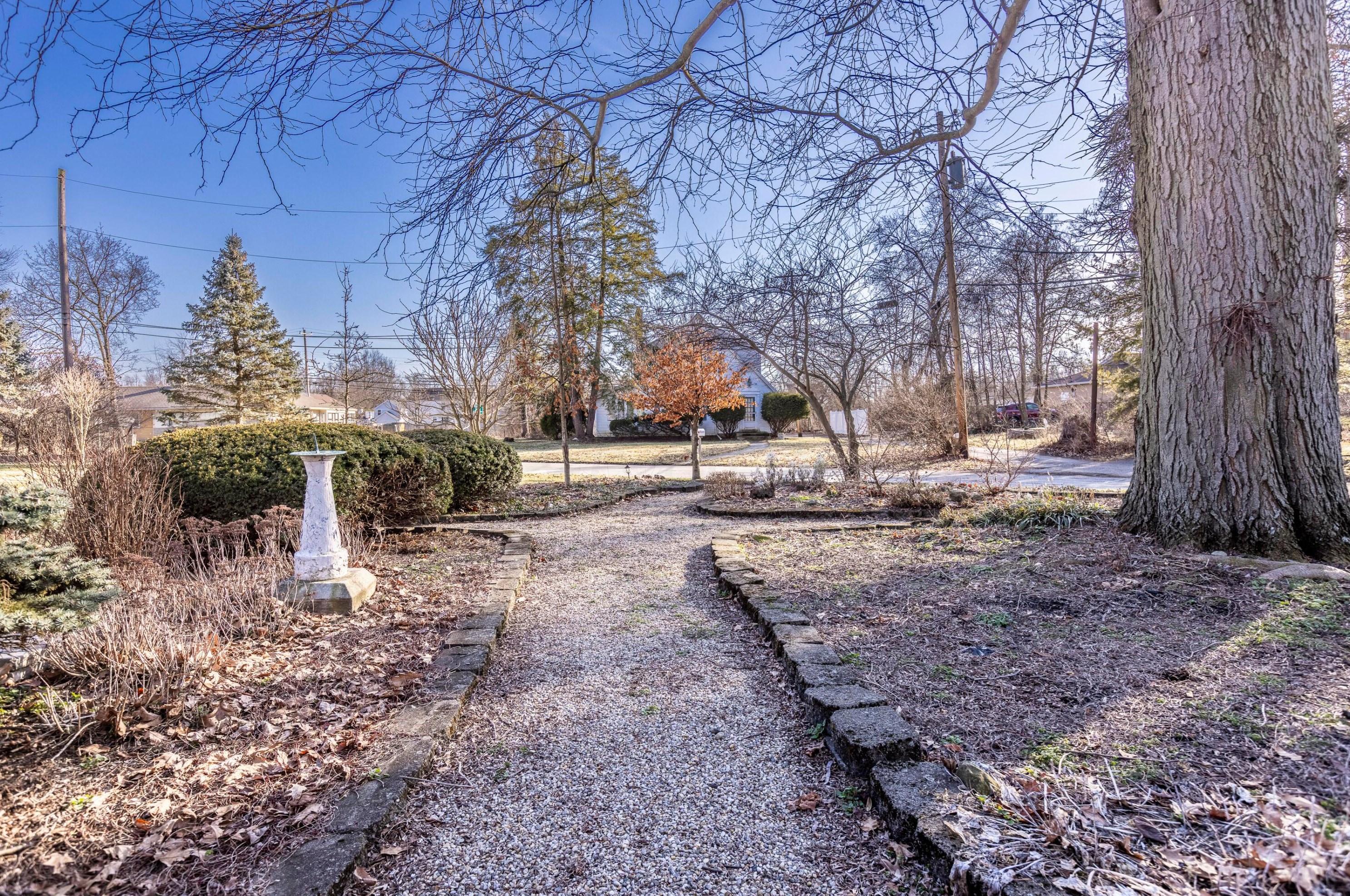 2525 Lakewood Dr, Columbus OH 43231-4859 exterior