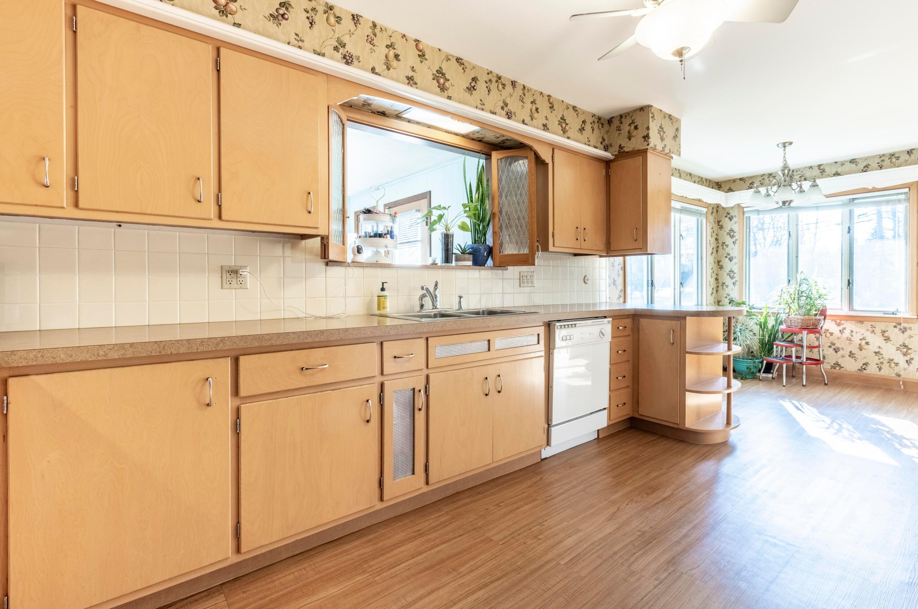 2525 Lakewood Dr, Columbus OH 43231-4859 exterior