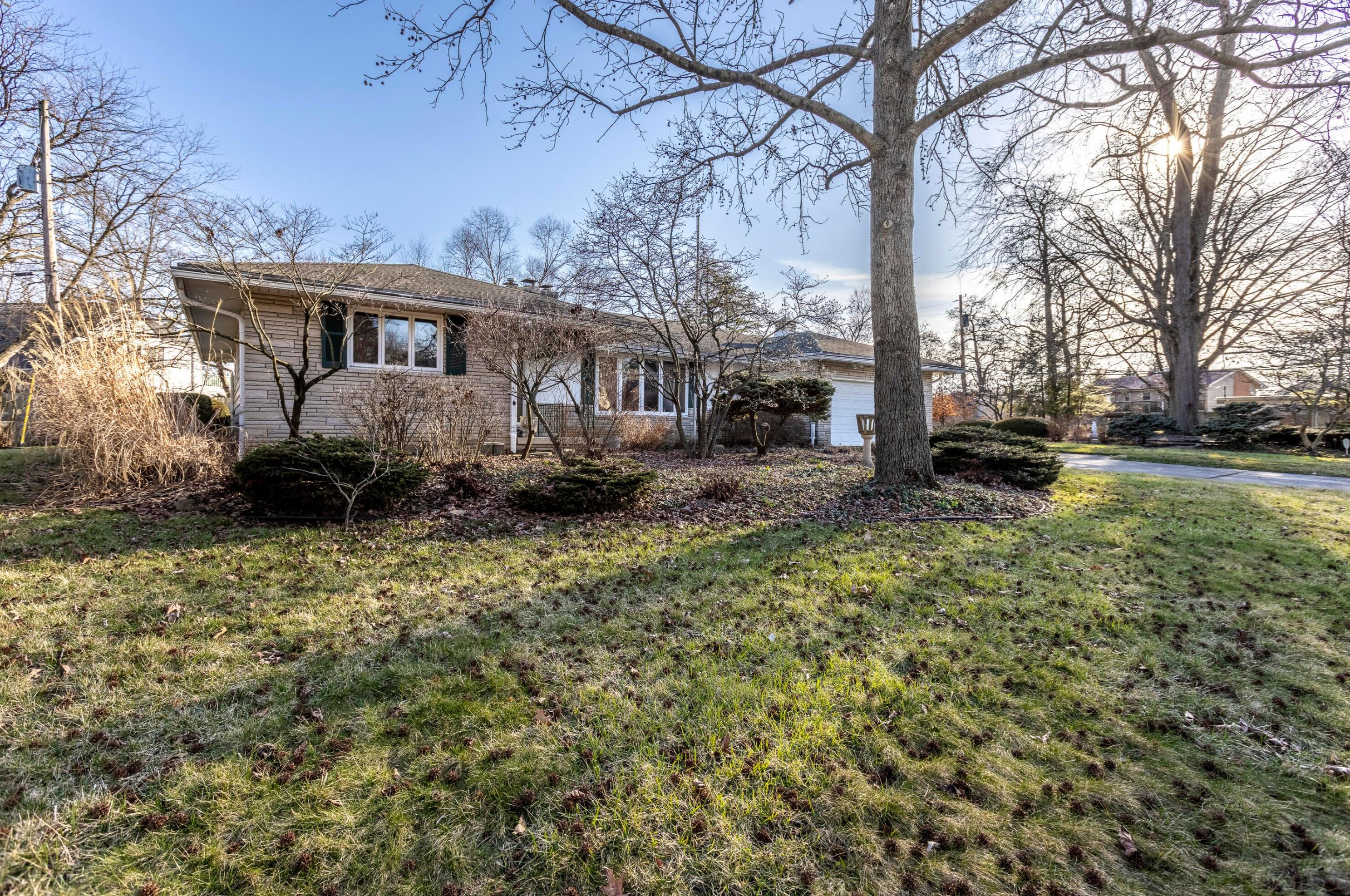 2525 Lakewood Dr, Columbus, OH 43231-4845
