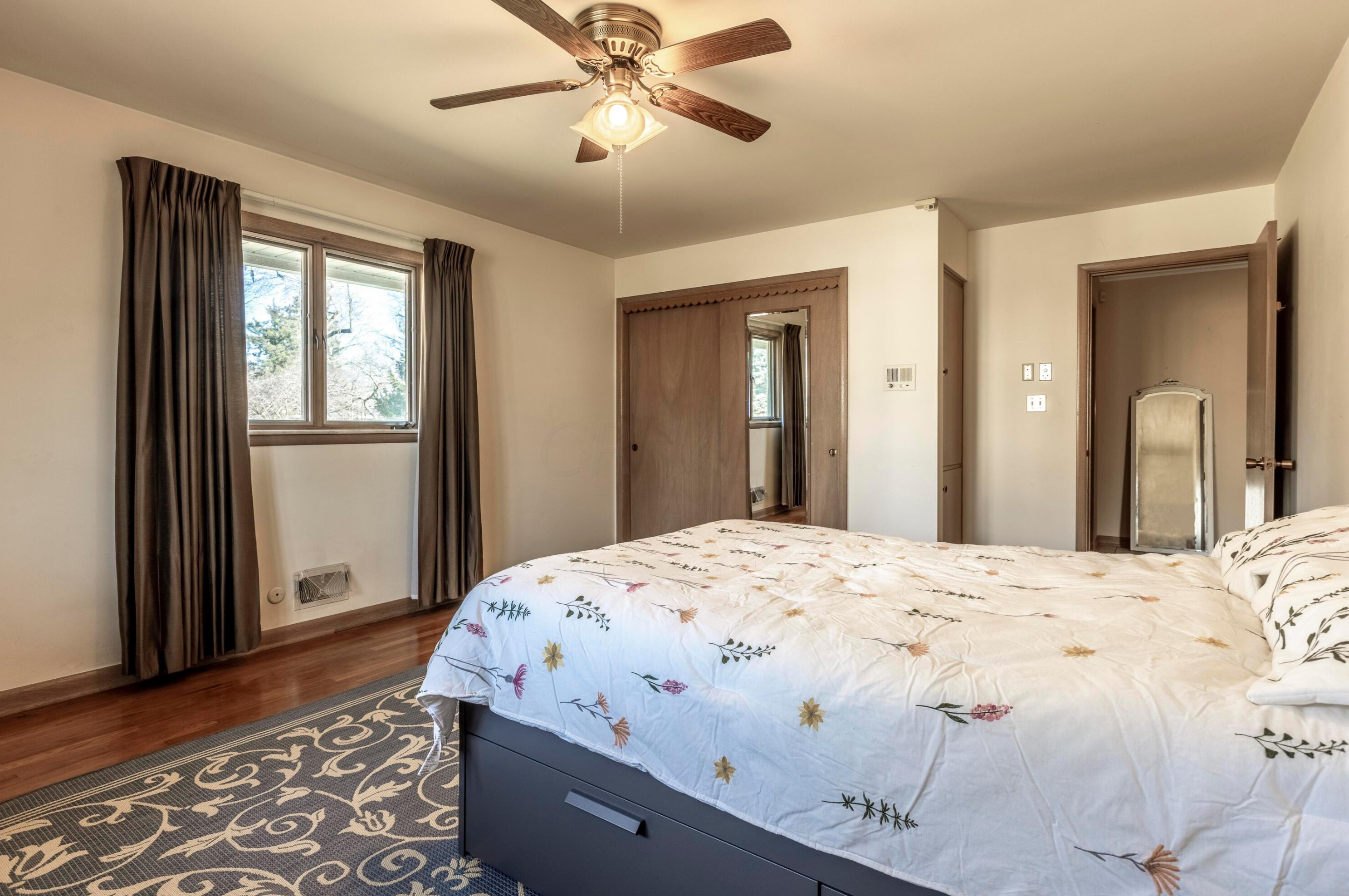 2525 Lakewood Dr, Columbus OH 43231-4859 exterior