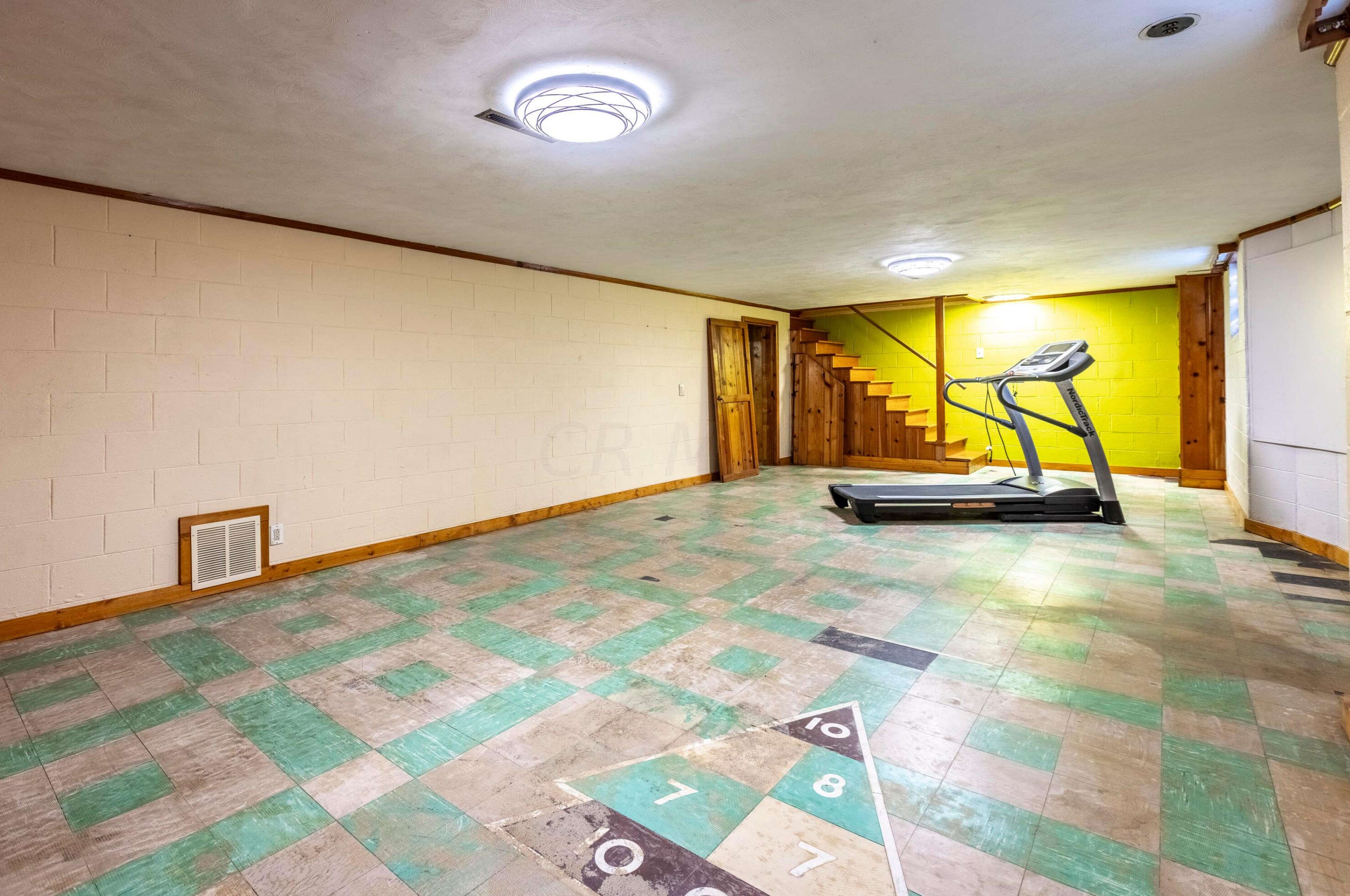 2525 Lakewood Dr, Columbus OH 43231-4859 exterior