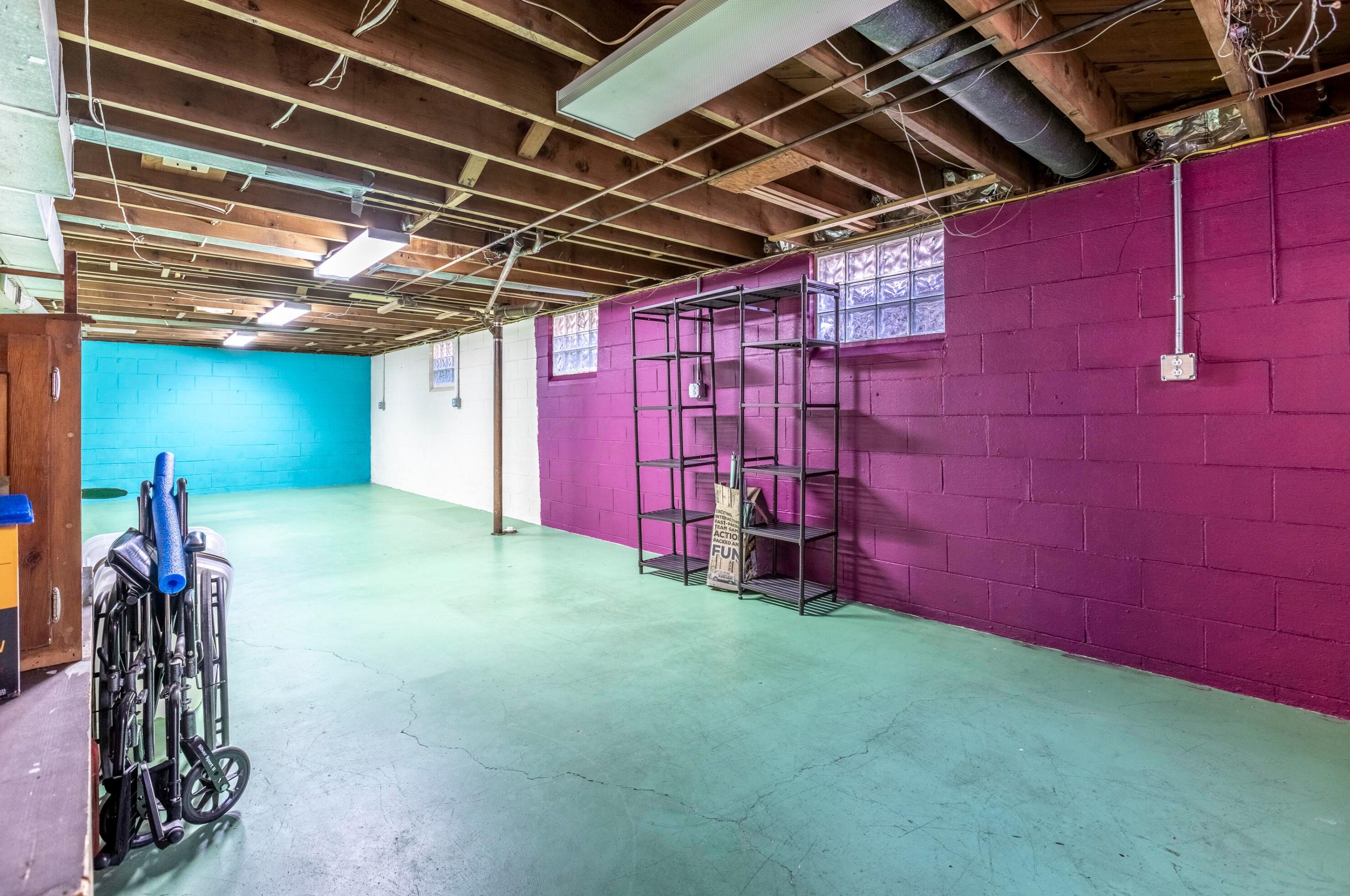 2525 Lakewood Dr, Columbus OH 43231-4859 exterior