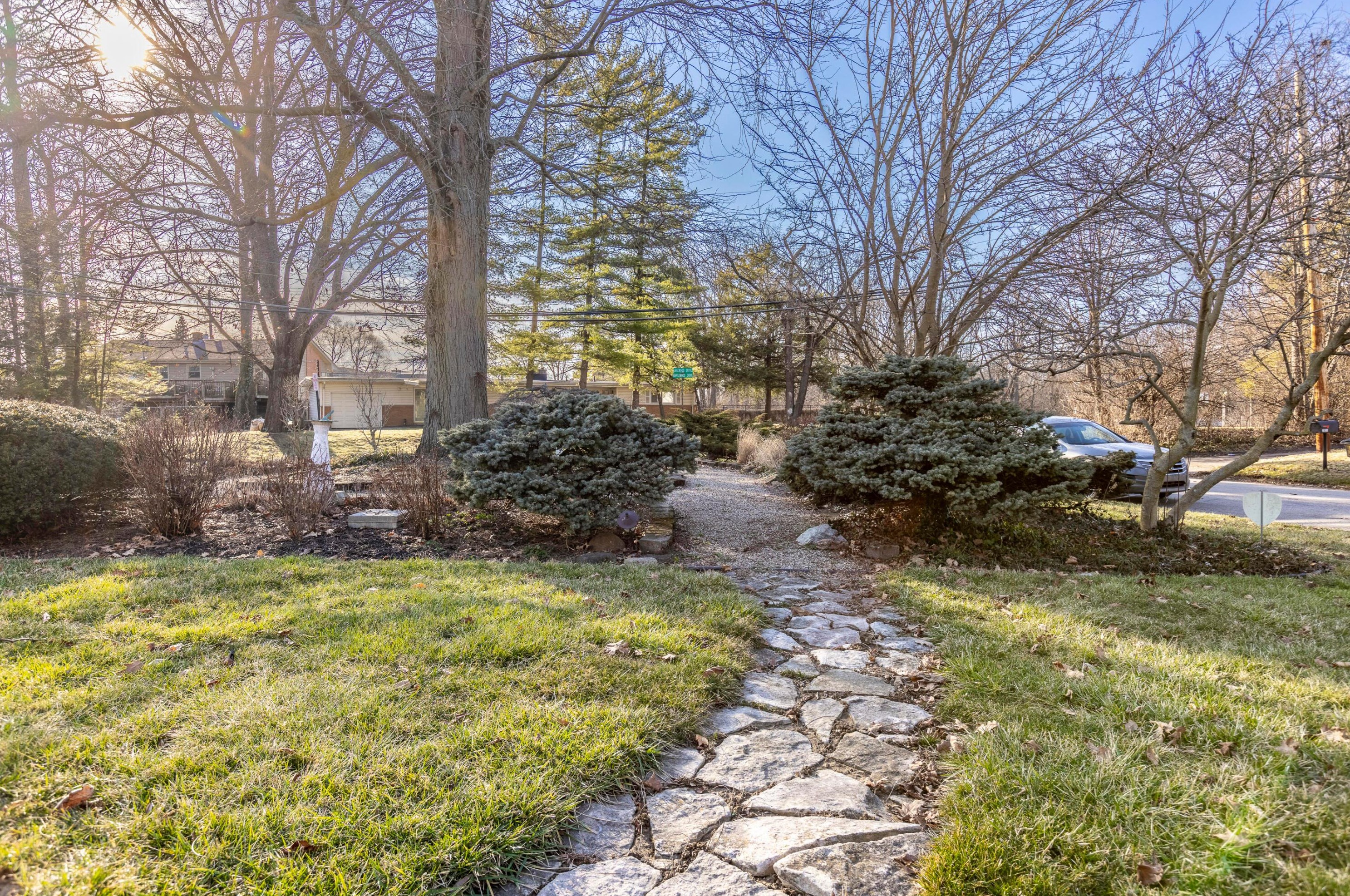 2525 Lakewood Dr, Columbus OH 43231-4859 exterior