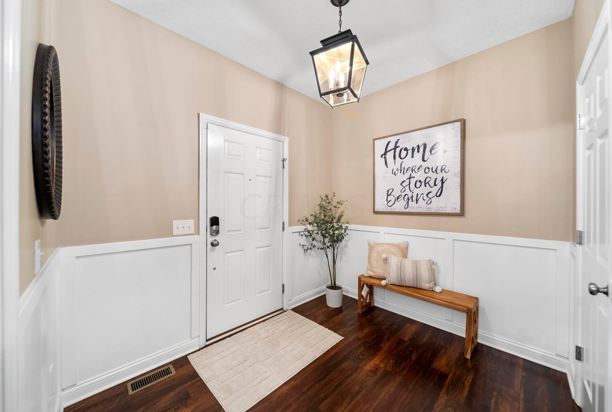 5940 Shreven Dr, Westerville, OH 43081-8259
