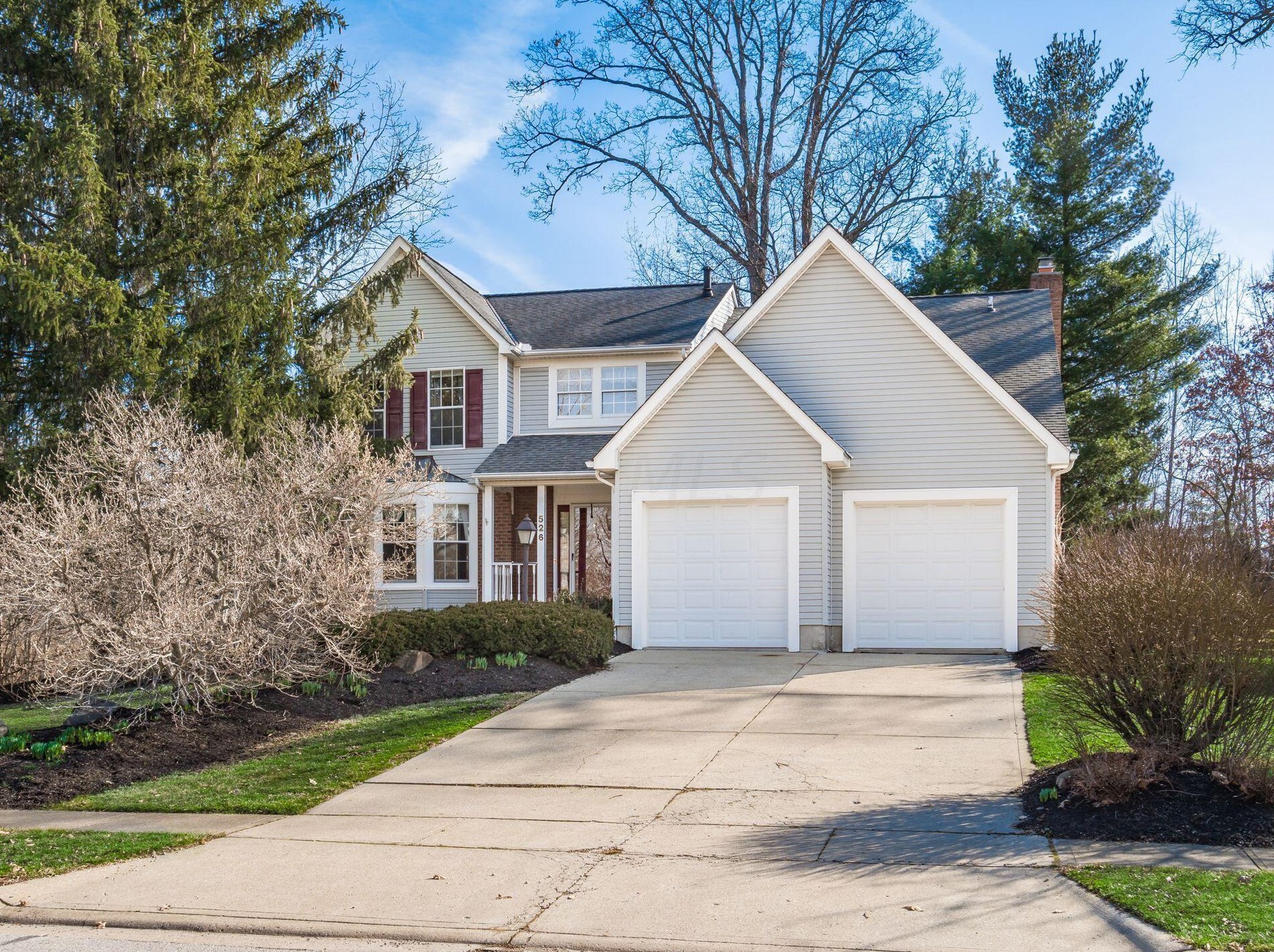 526 Helmbright Dr, Columbus, OH 43230-3626