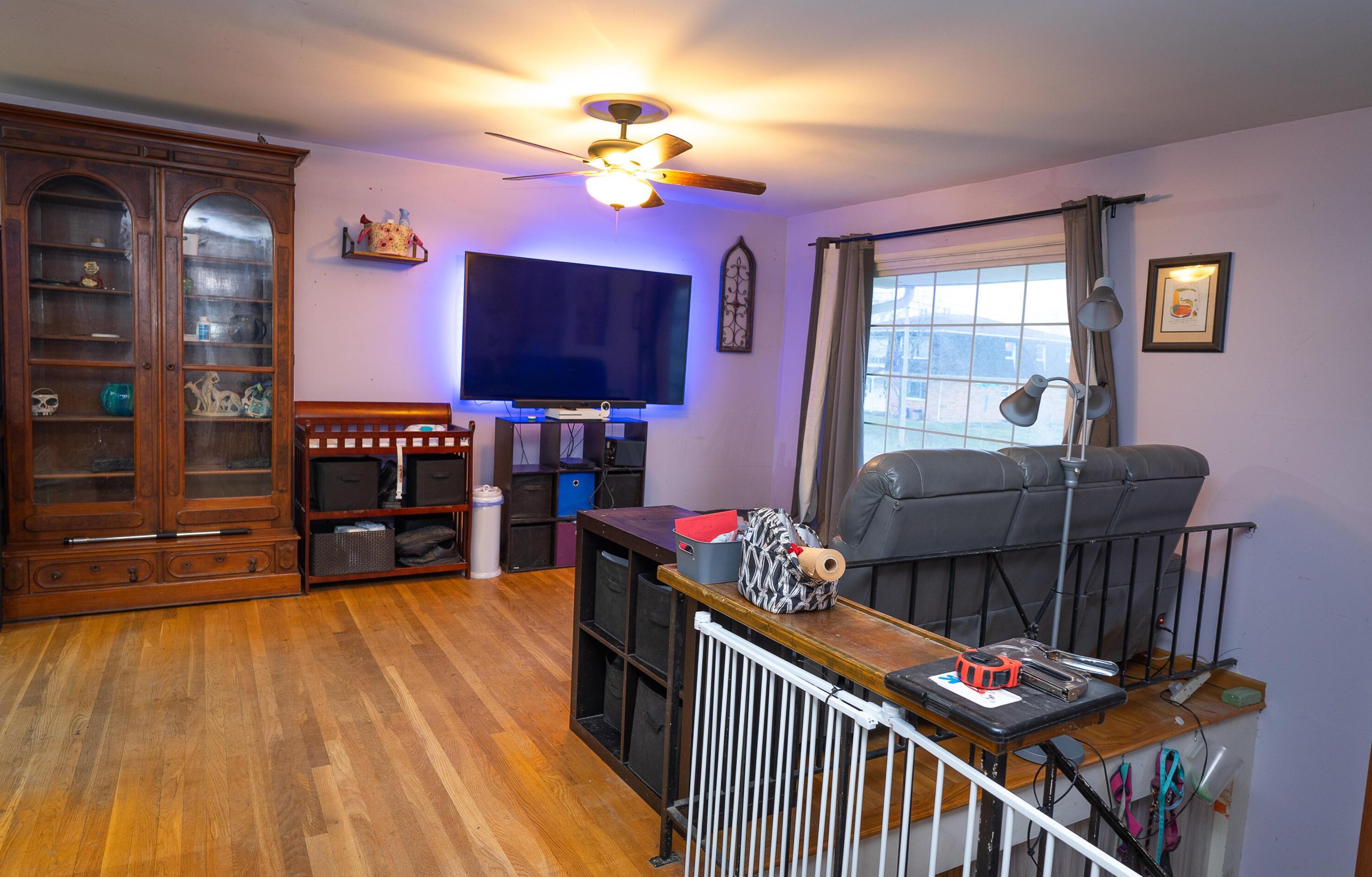 945 Roys Ave, Columbus, OH 43204-2335