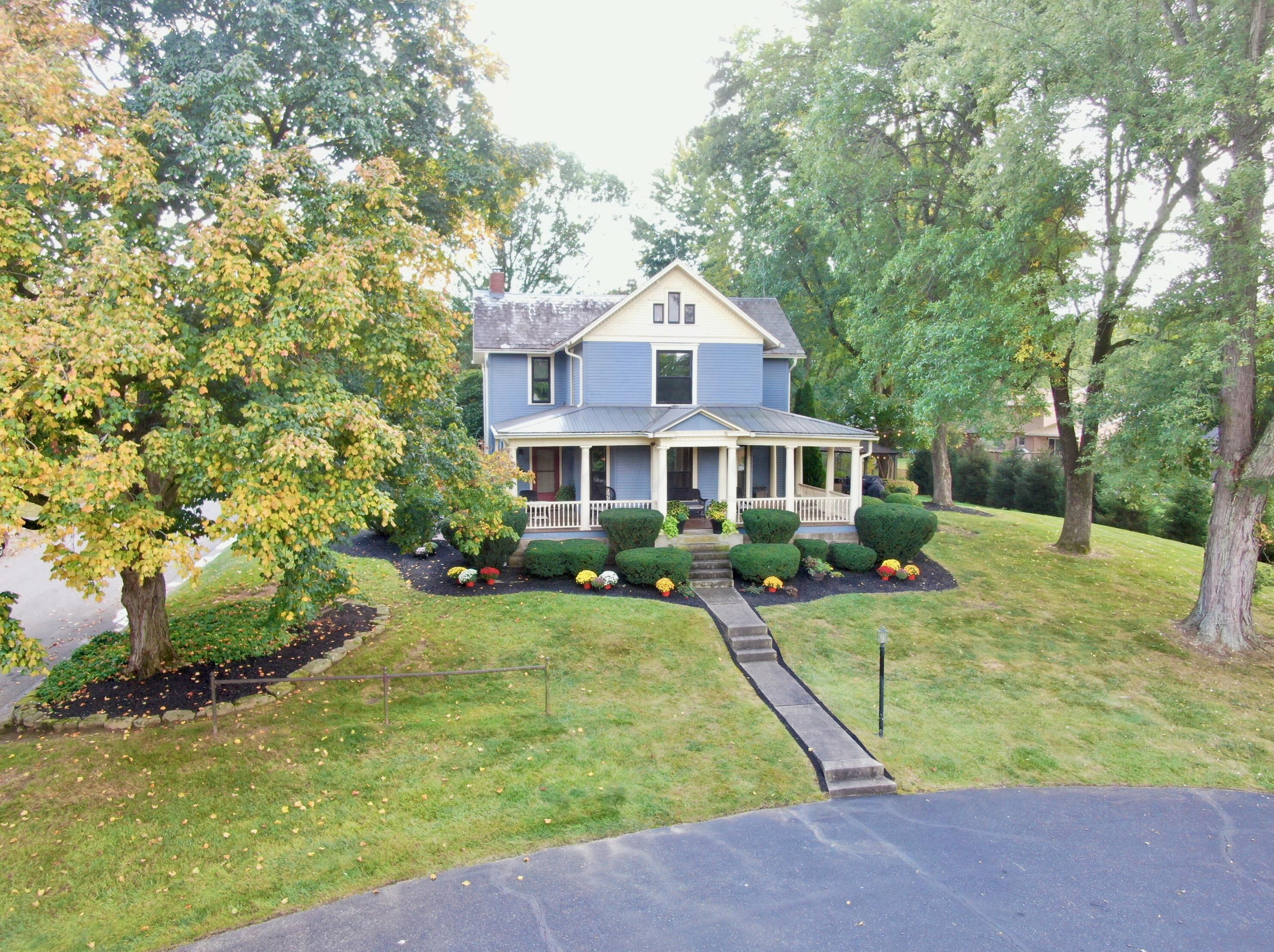 1520 Parkland Dr, Lancaster, OH 43130-8791