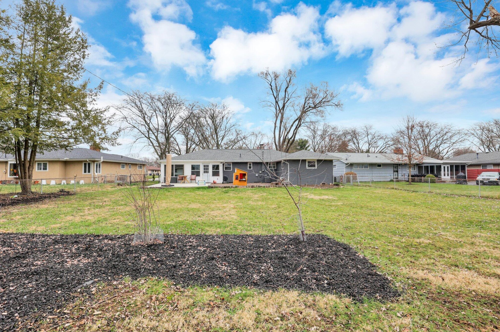 2887 Clermont Rd, Columbus OH  43209-3017 exterior