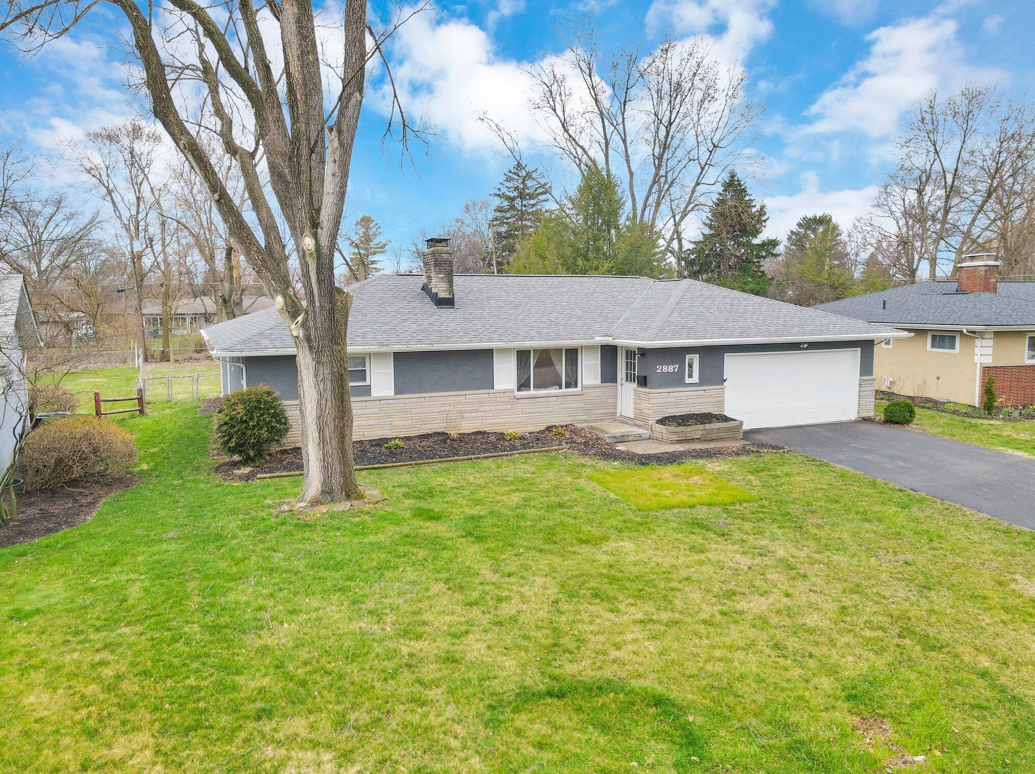 2887 Clermont Rd, Columbus OH  43209-3017 exterior