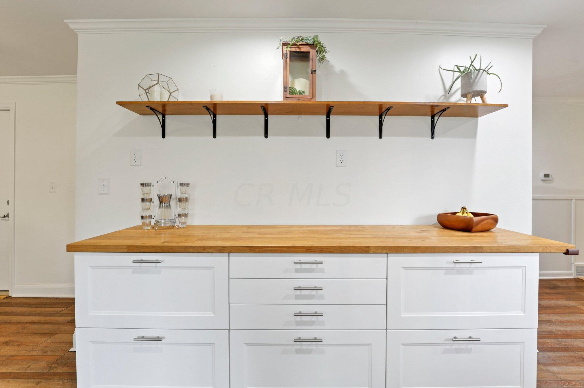 2887 Clermont Rd, Columbus OH  43209-3017 exterior