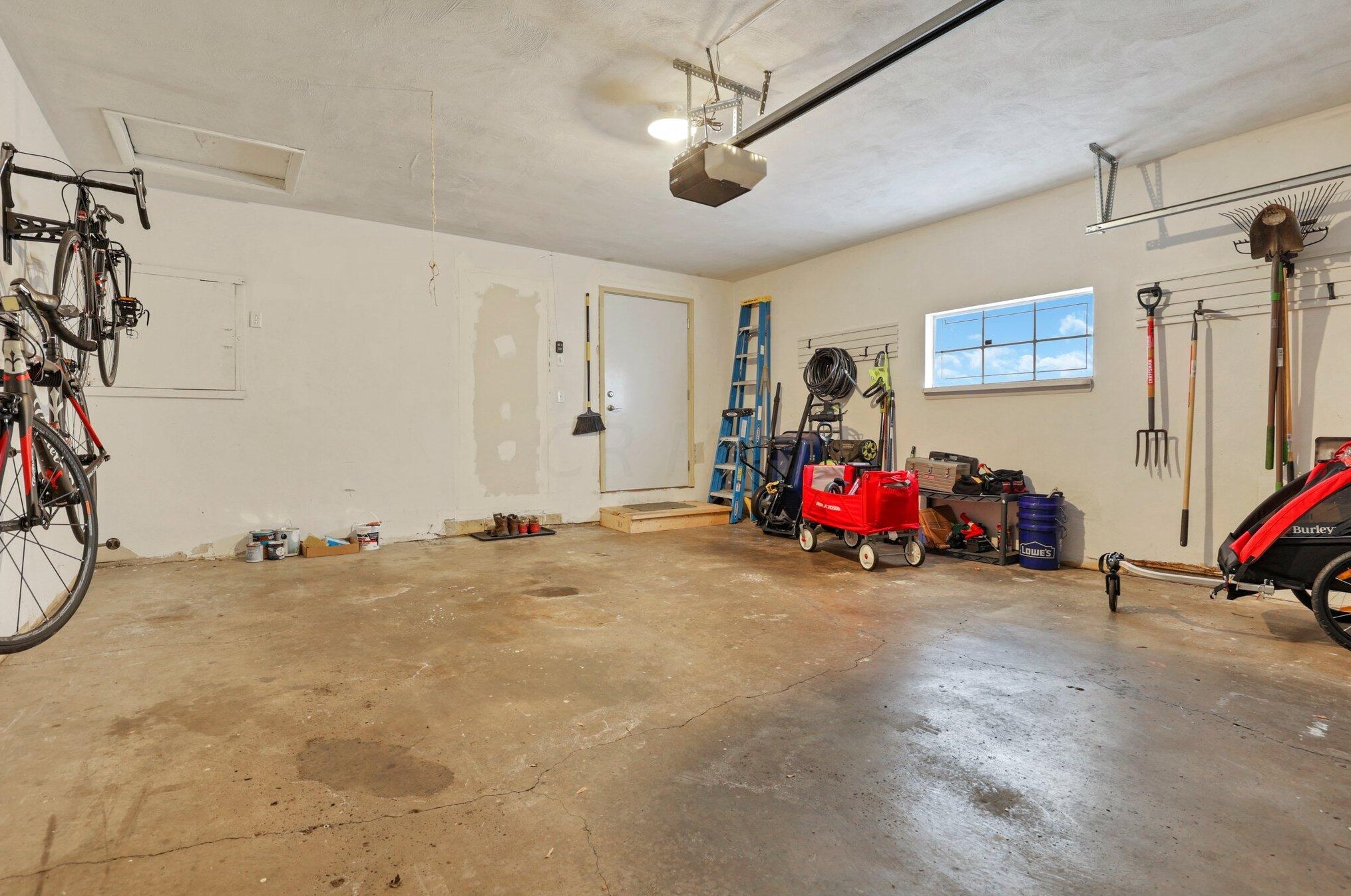 2887 Clermont Rd, Columbus OH  43209-3017 exterior