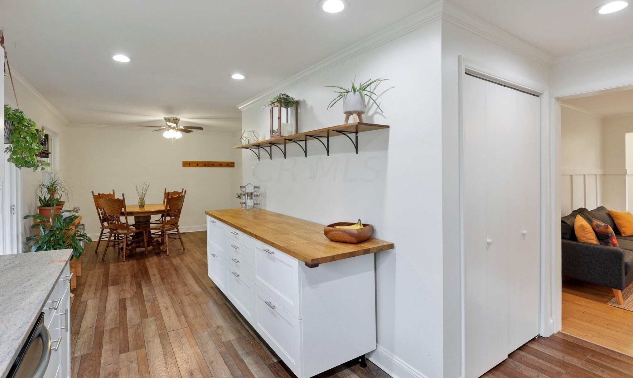 2887 Clermont Rd, Columbus OH  43209-3017 exterior