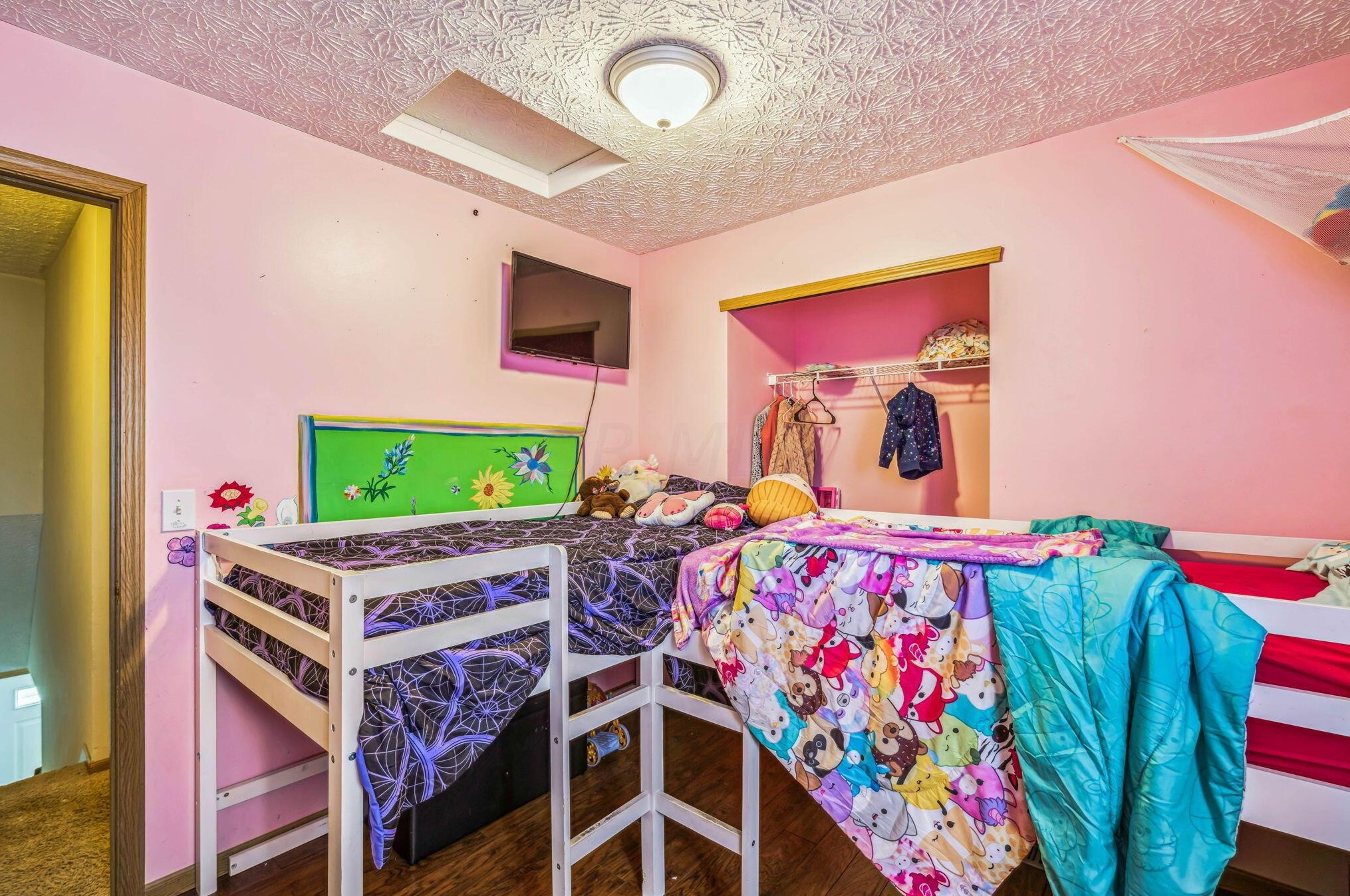 80 Richard Ave, Ashville OH  43103-9000 exterior