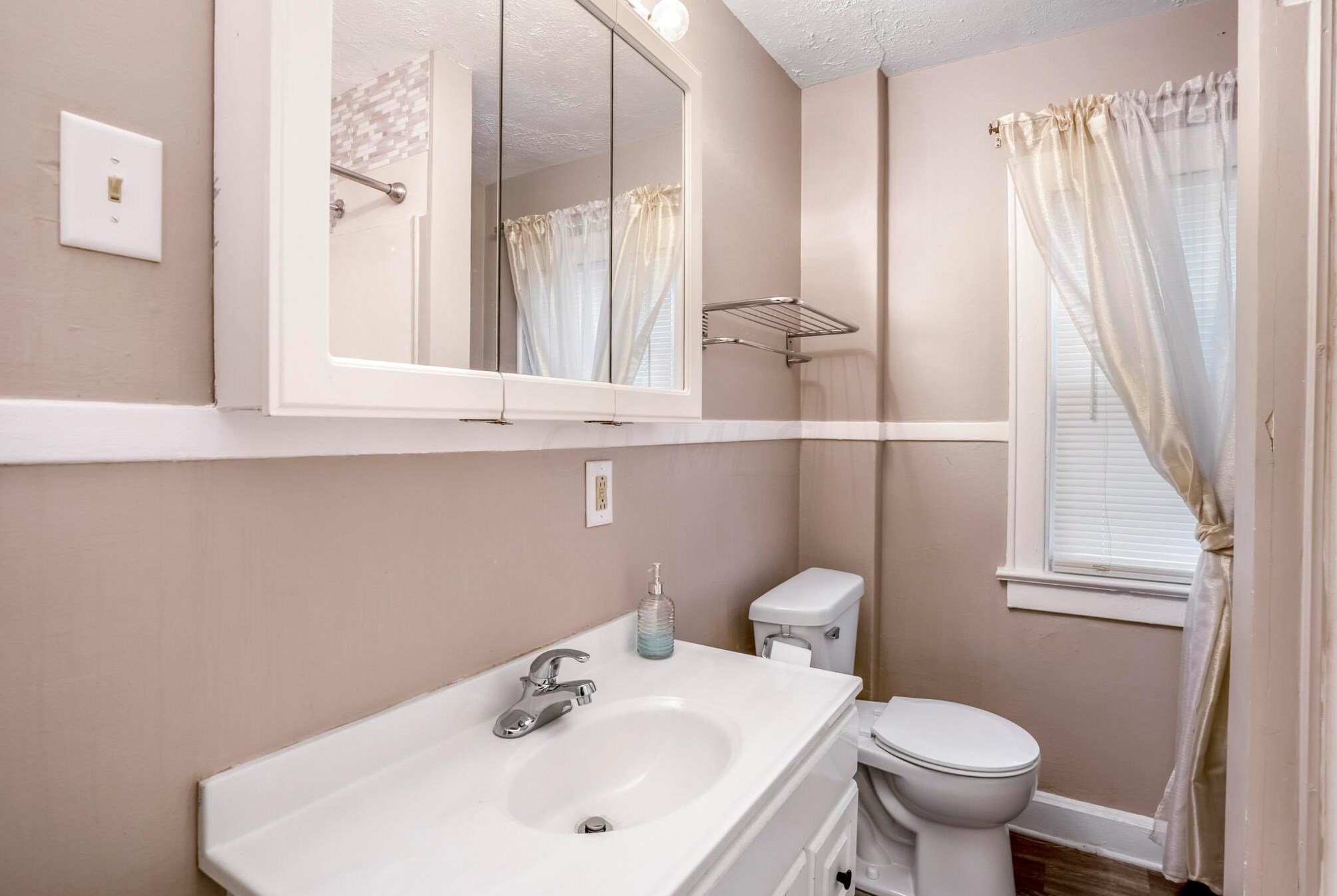 1356 21st Ave, Columbus OH  43211-2516 exterior