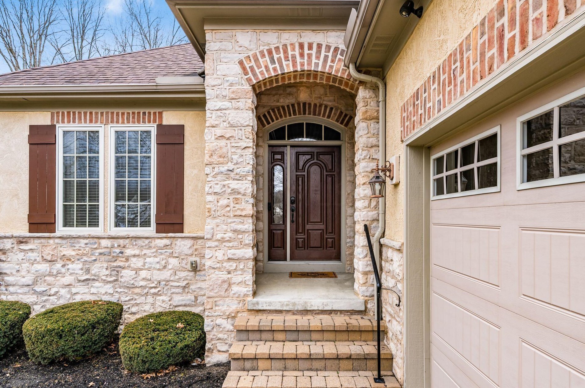 5482 Slater Rdg, Westerville, OH 43082-7263