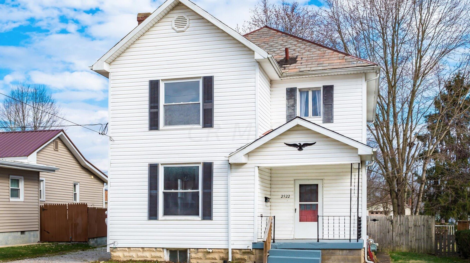 2522 Edison Ave, Zanesville, OH 43701