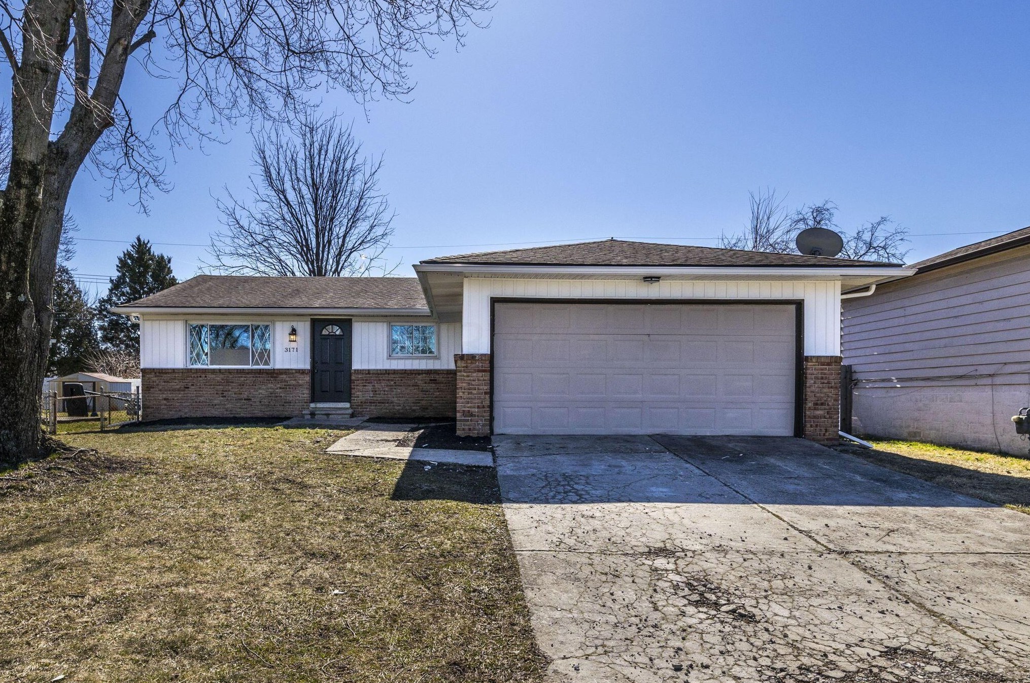 3171 Haskell Dr, Columbus, OH 43219-3221