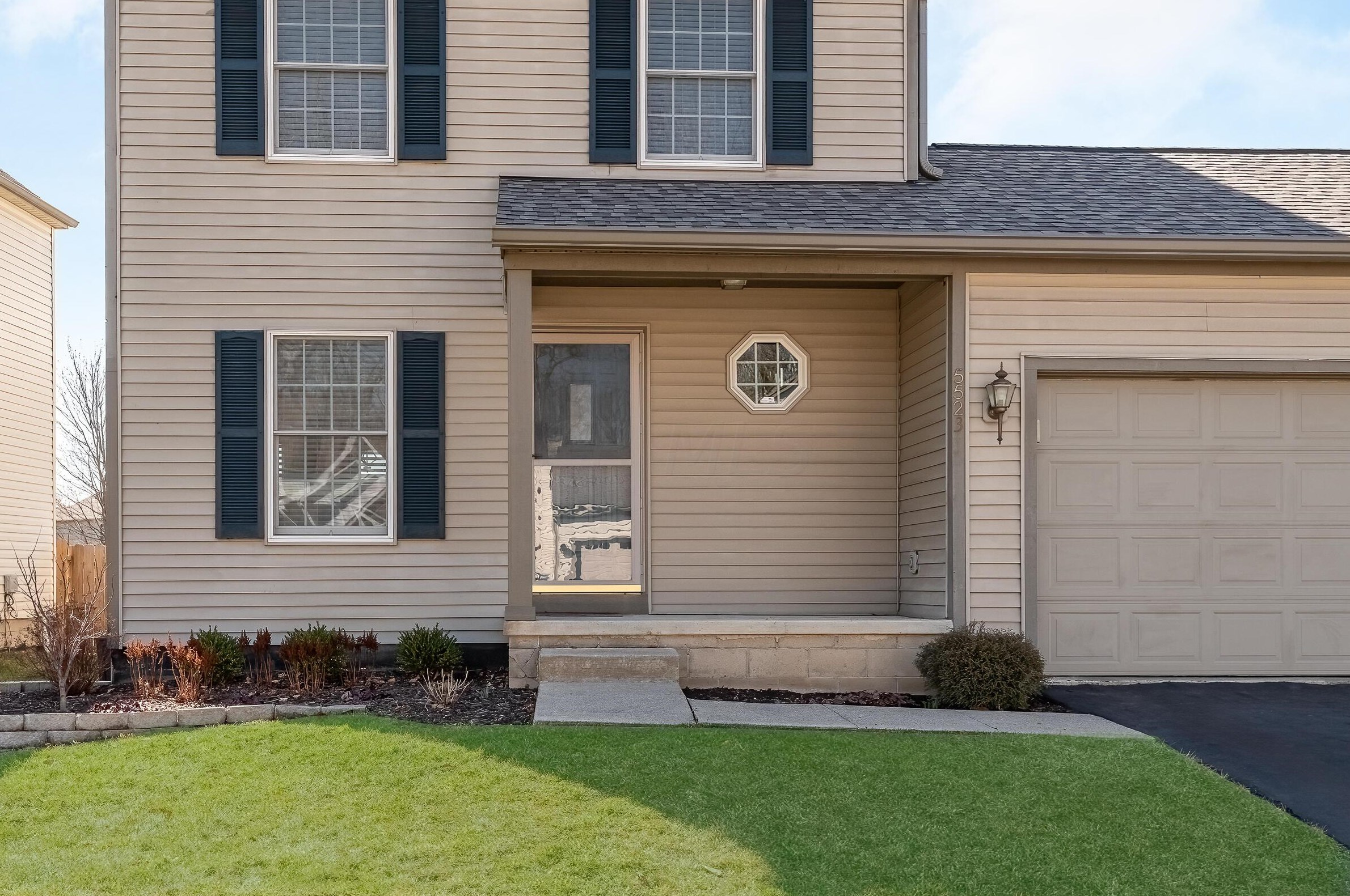 5523 Westerville Crossing Dr, Westerville, OH 43081-9633