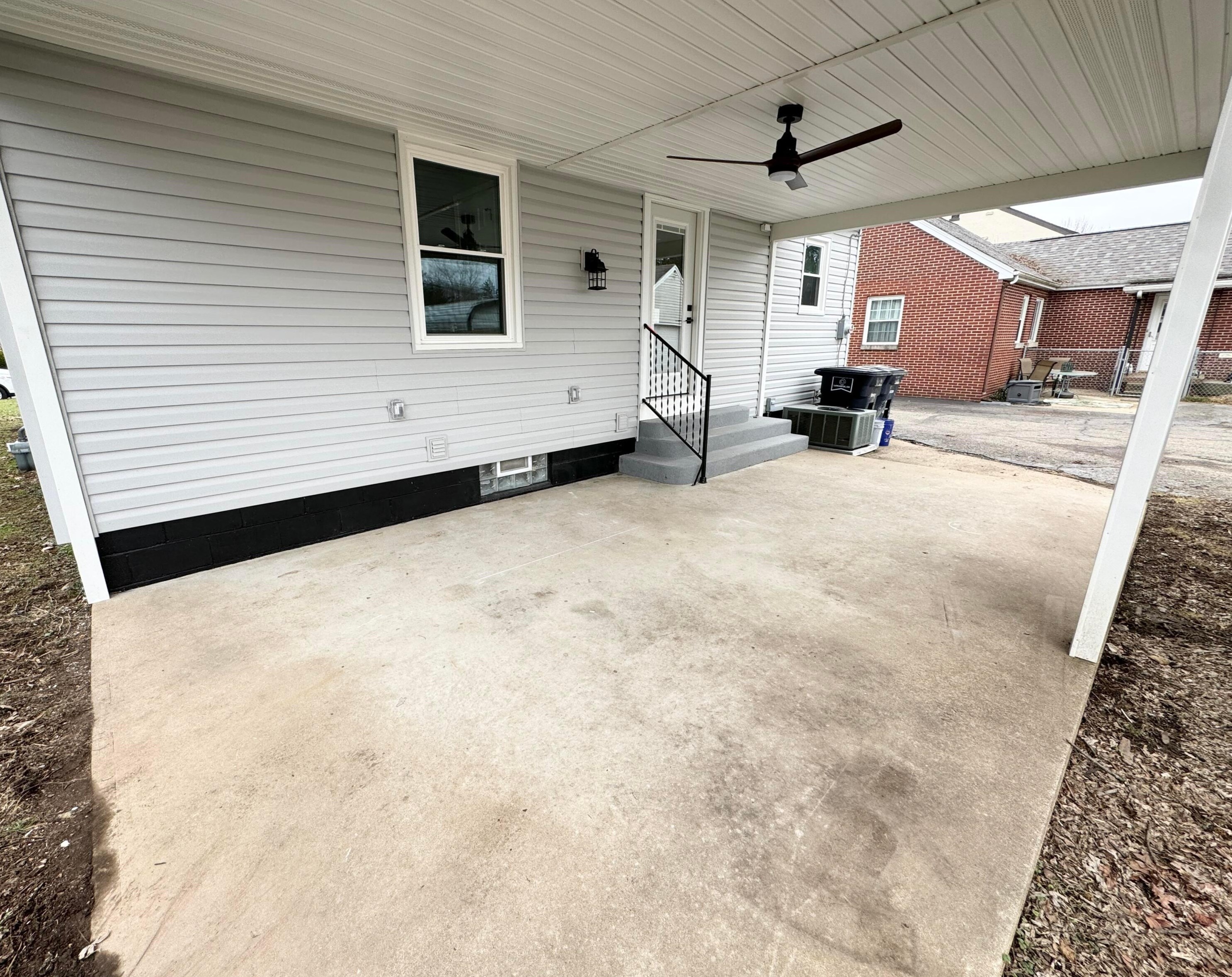 817 Madison Ave, Lancaster OH  43130-2616 exterior