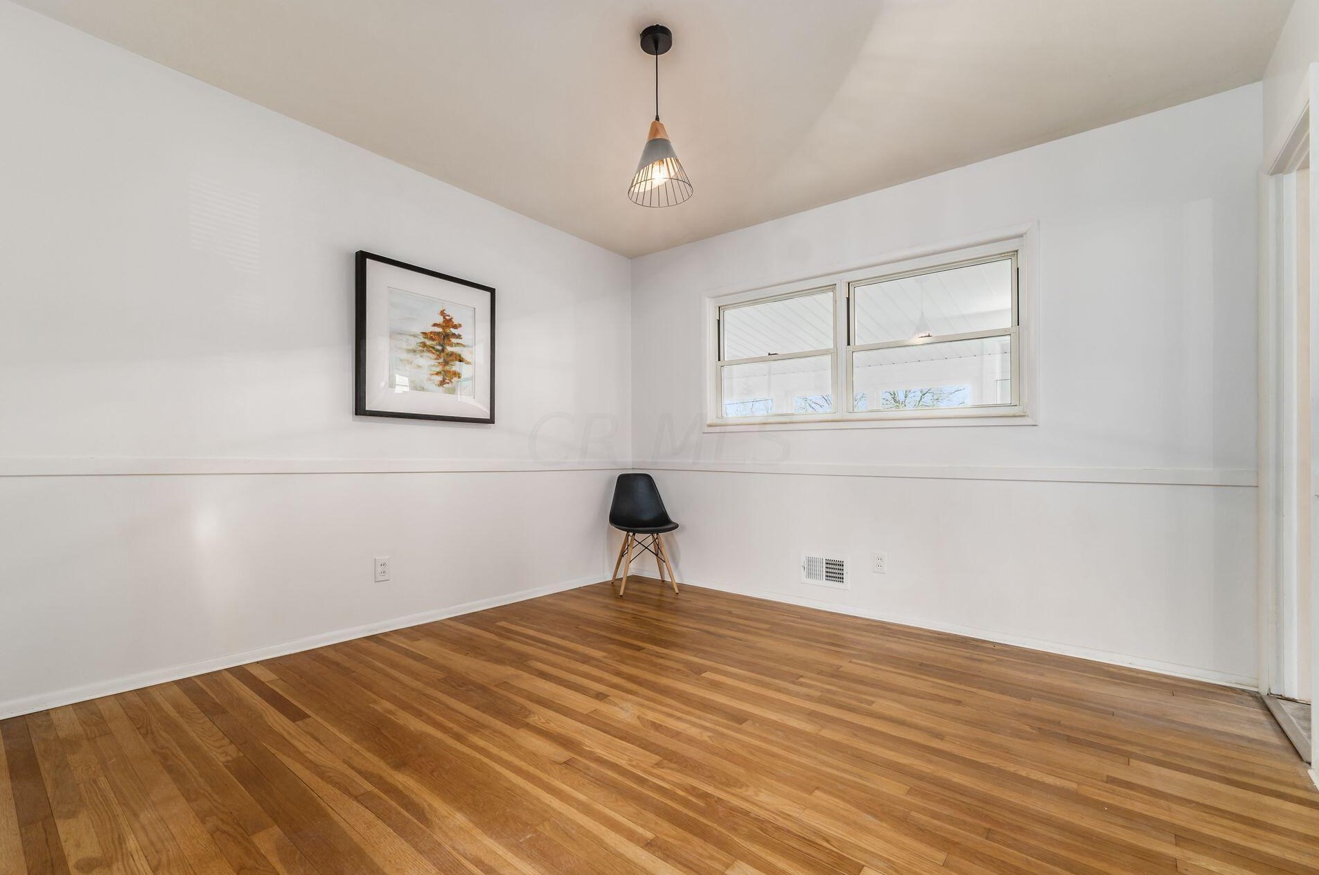 2260 Shrewsbury Rd, Columbus OH  43221-1232 exterior