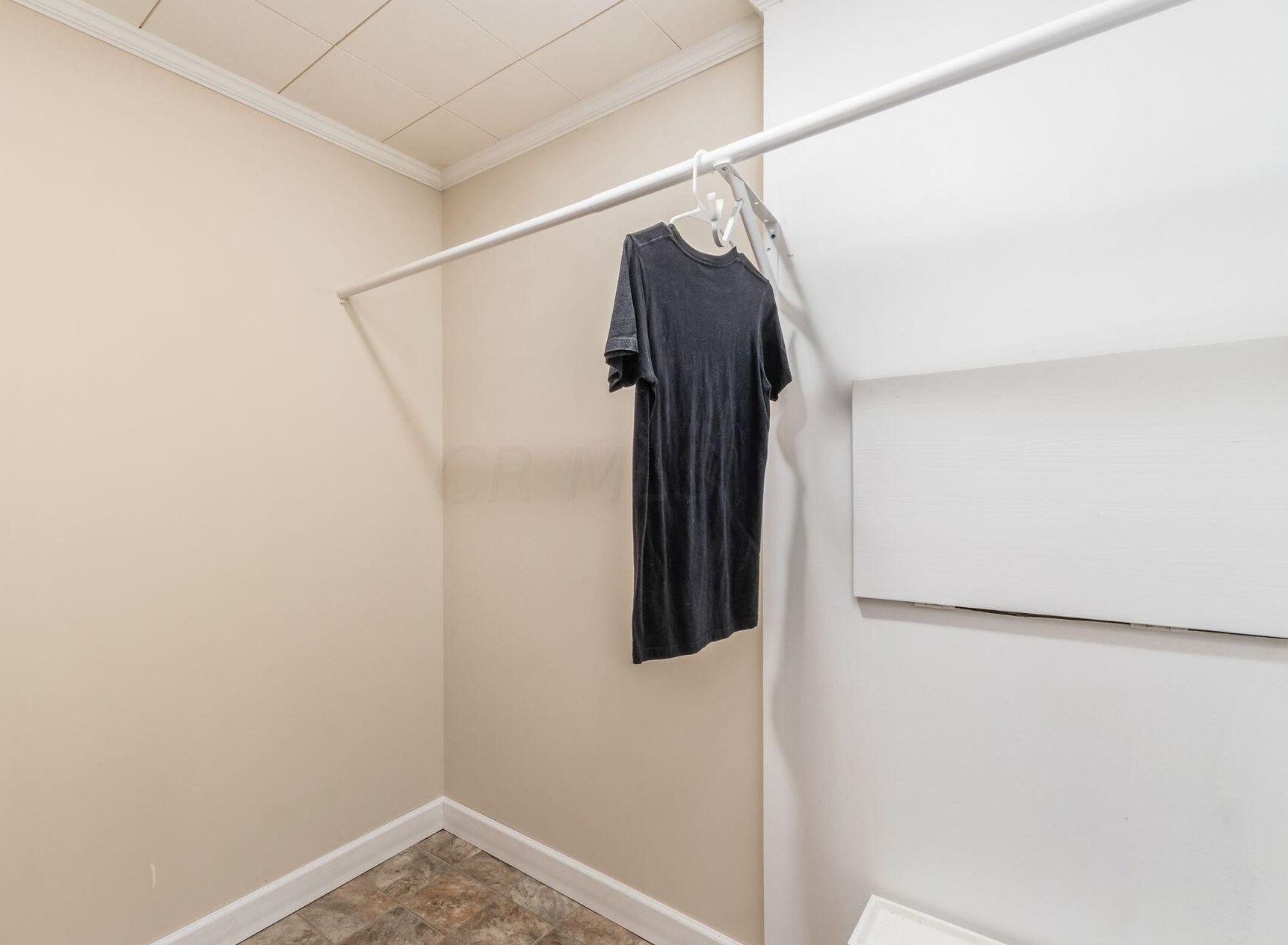 2260 Shrewsbury Rd, Columbus OH  43221-1232 exterior