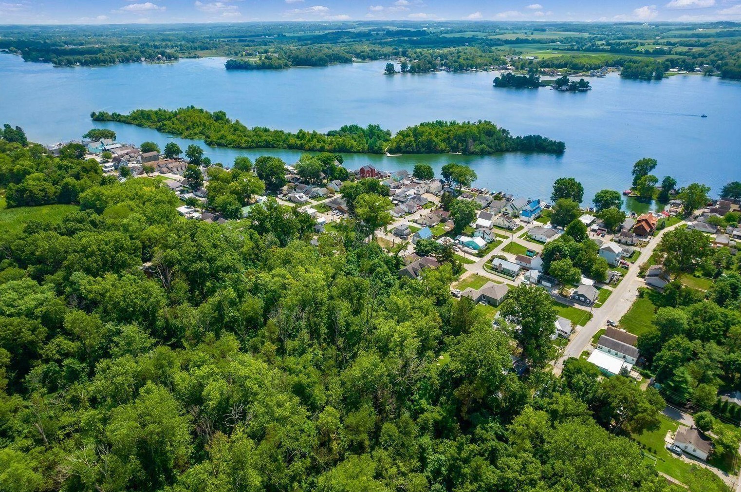 182 Cranberry Ln, Buckeye Lake OH  43008-7832 exterior