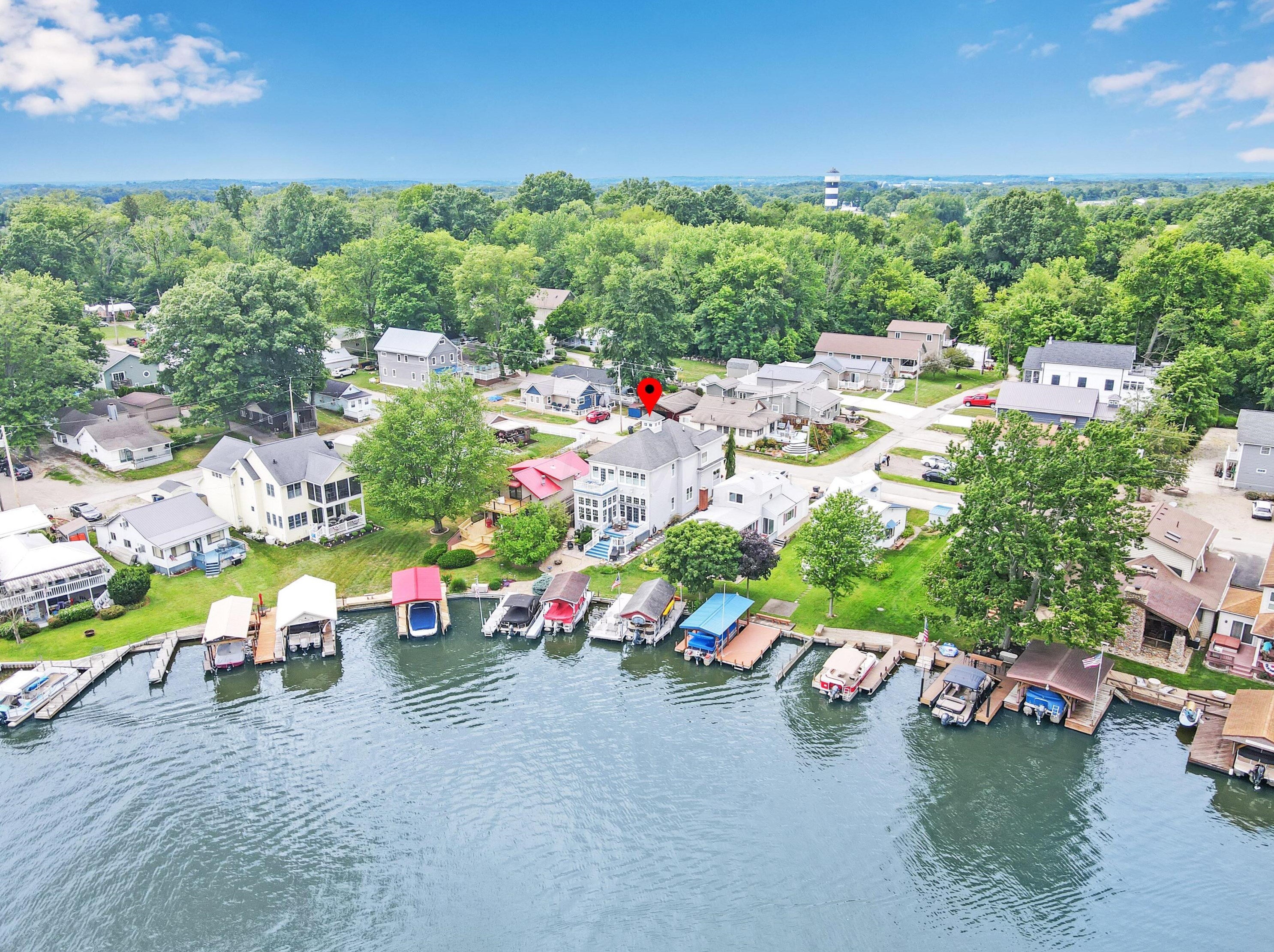 182 Cranberry Ln, Buckeye Lake OH  43008-7832 exterior