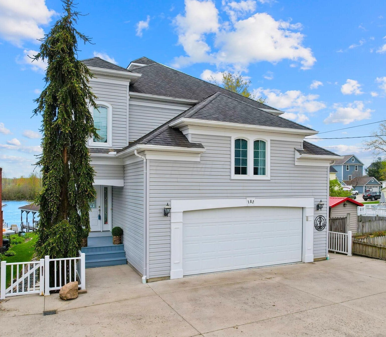 182 Cranberry Ln, Buckeye Lake OH  43008-7832 exterior
