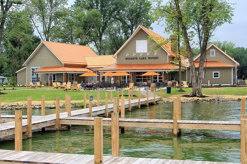 182 Cranberry Ln, Buckeye Lake OH  43008-7832 exterior