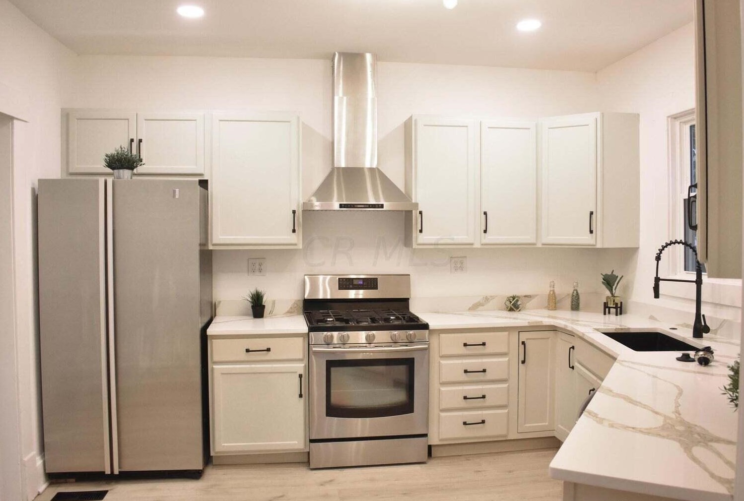 507 Bulen Ave, Columbus OH 43205-2504 exterior