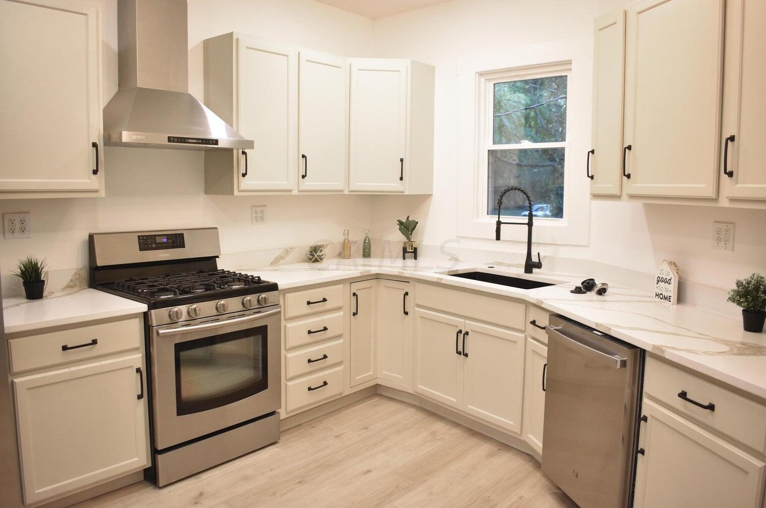 507 Bulen Ave, Columbus OH 43205-2504 exterior