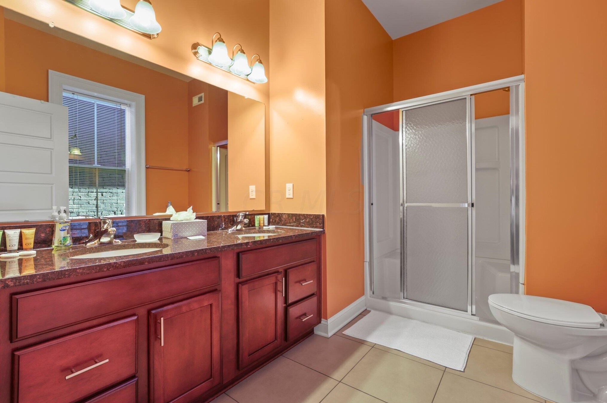 1066 Long St, Columbus OH  43203-1916 exterior