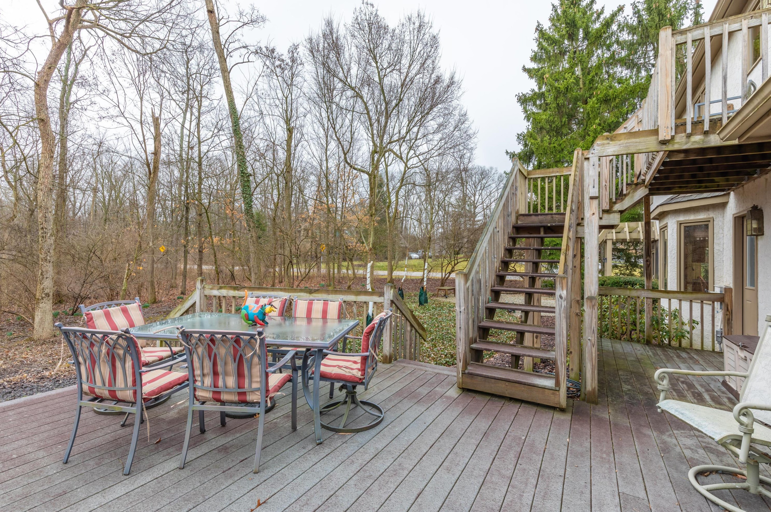 8398 Kilbirnie Ct, Dublin OH  43017-9732 exterior