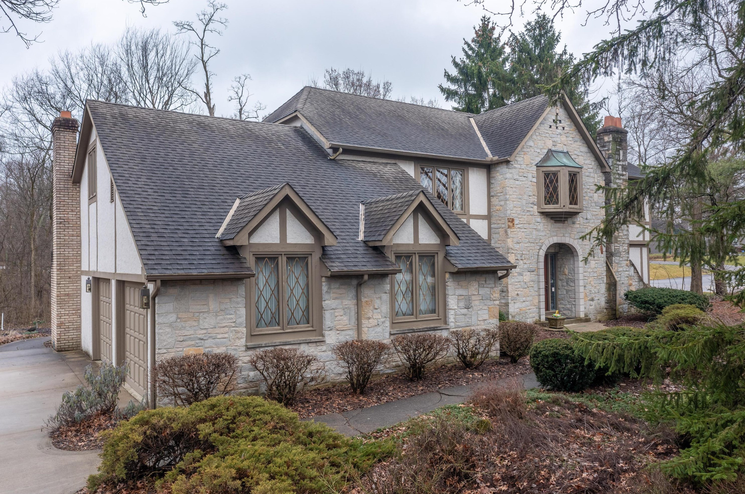 8398 Kilbirnie Ct, Dublin, OH 43017-9732