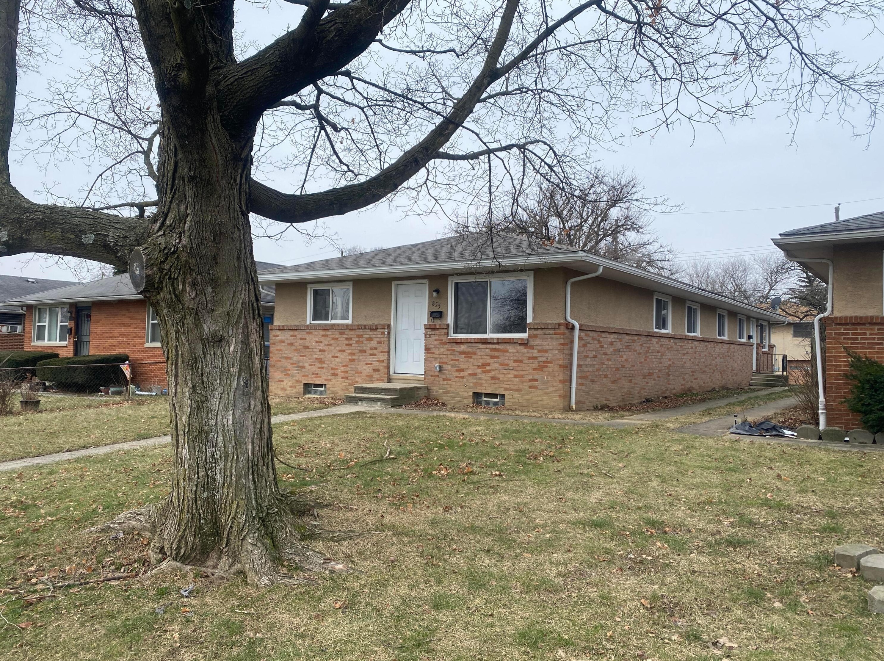 857 Byron Ave, Columbus OH  43227-1004 exterior