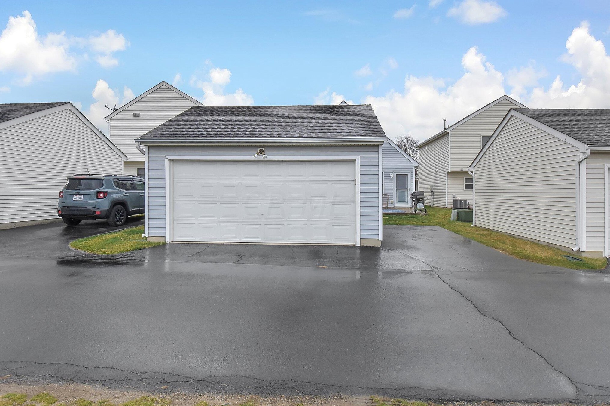 4759 Perlman St, Columbus OH  43228-9077 exterior