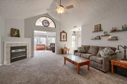 6690 Lakeview Cir, Cnl Wnchstr OH  43110-1255 exterior