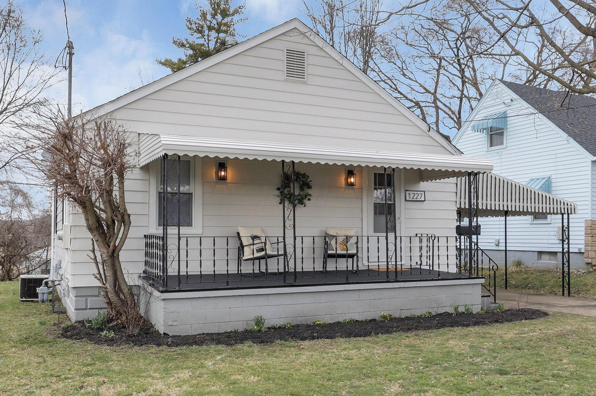 1227 Graylock St, Lancaster, OH 43130-2119