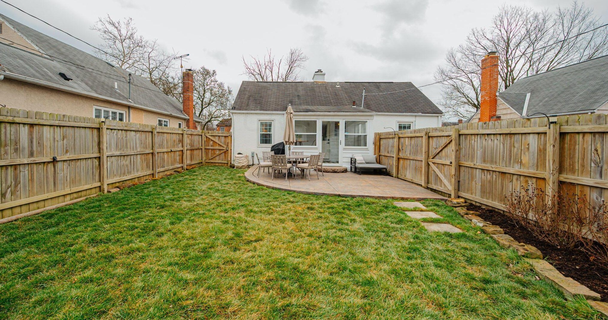 2388 Livingston Ave, Columbus OH  43209-2845 exterior