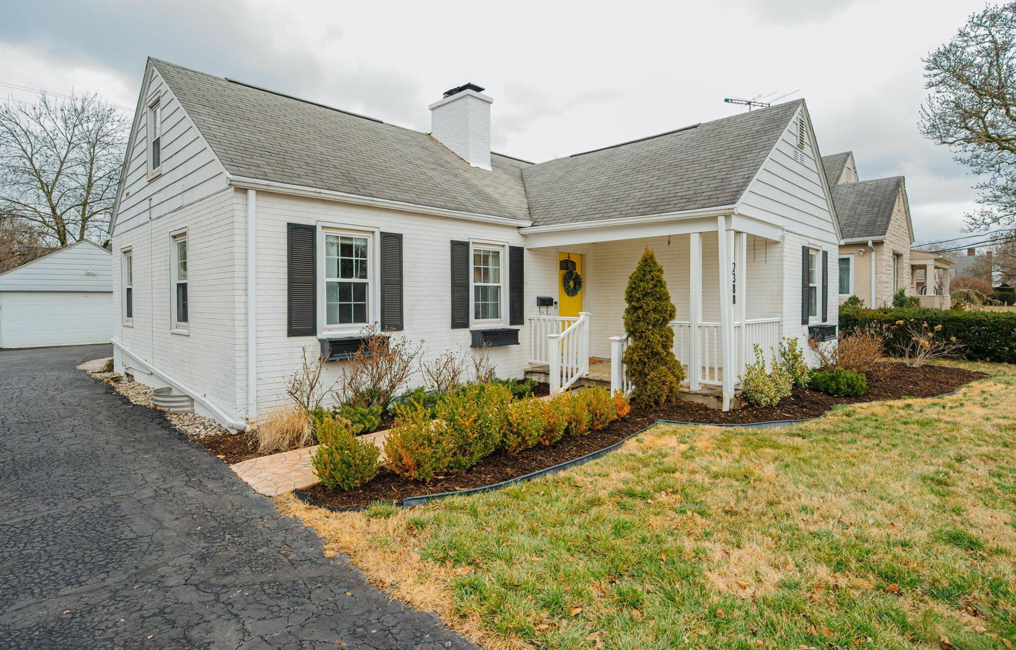 2388 Livingston Ave, Columbus OH  43209-2845 exterior