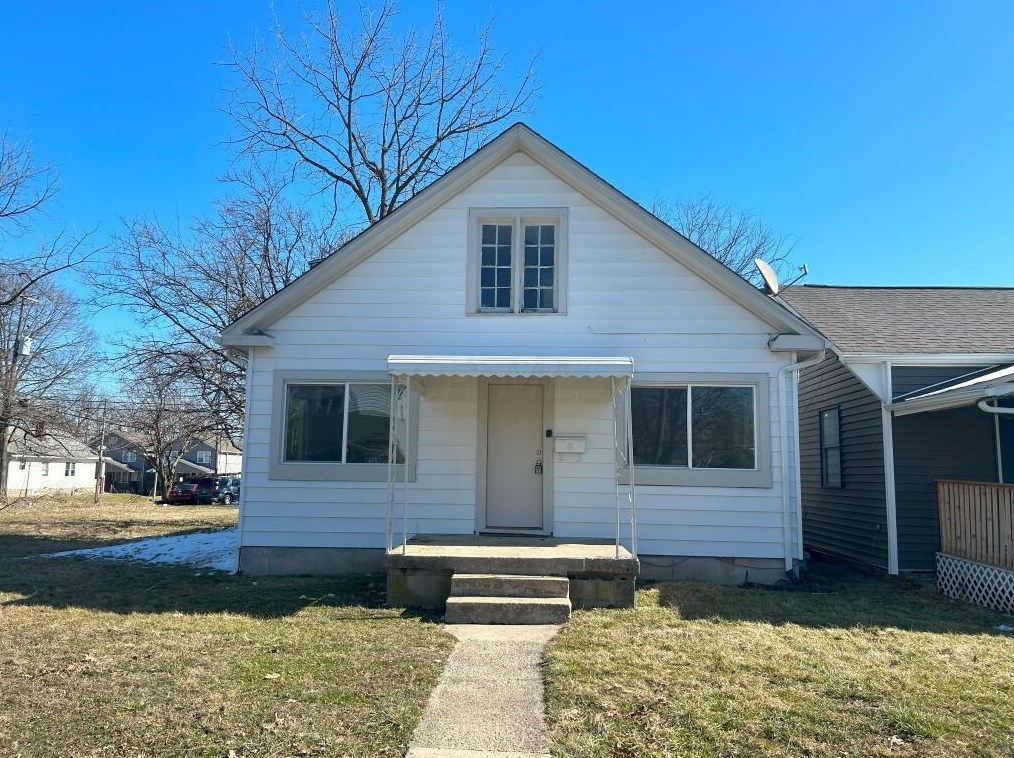446 Helen St, Columbus, OH 43223-1807