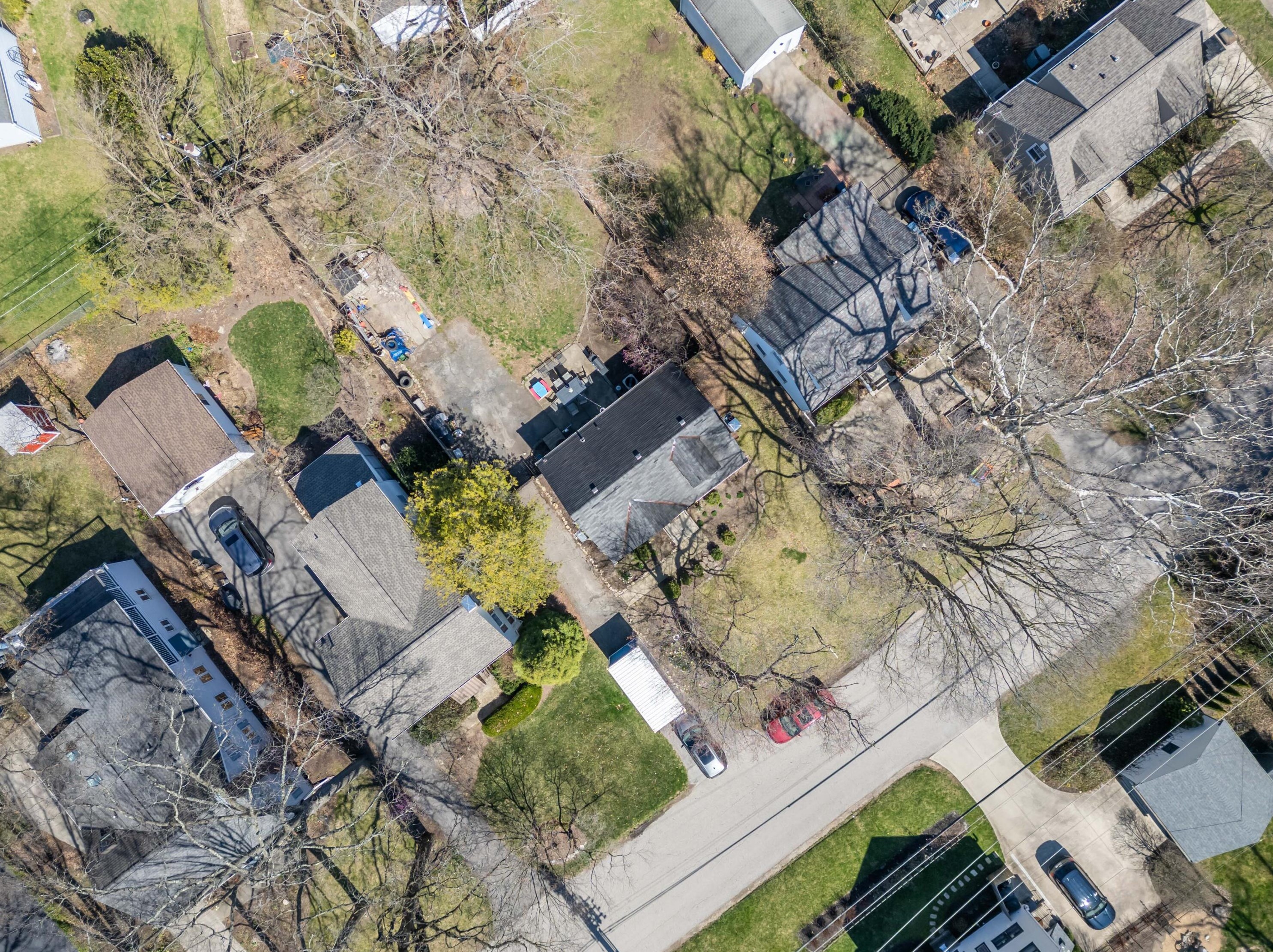 2590 Ruhl Ave, Columbus OH 43209-1172 exterior