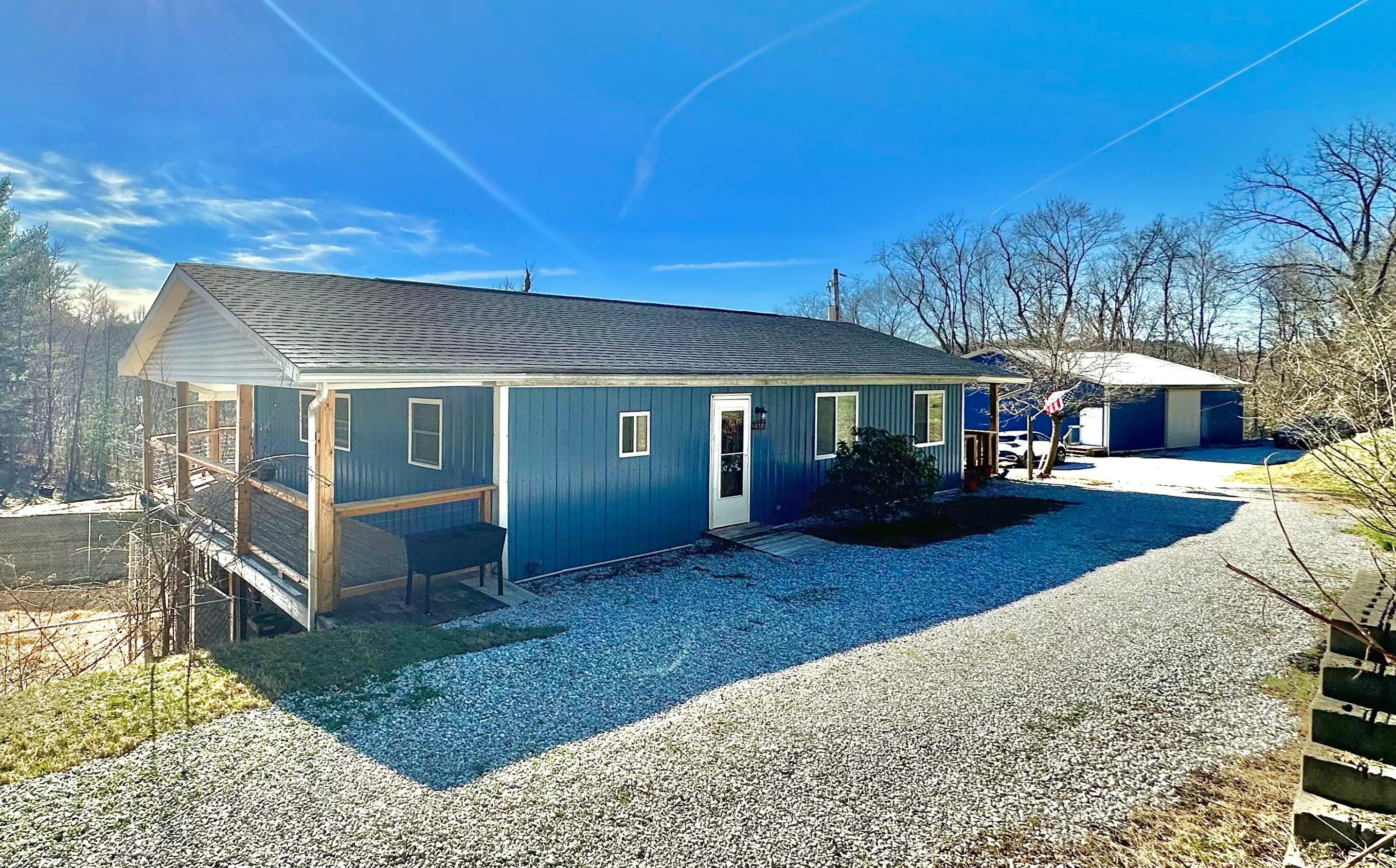 2377 Pumpkinvine Rd, Lancaster OH  43130-8010 exterior