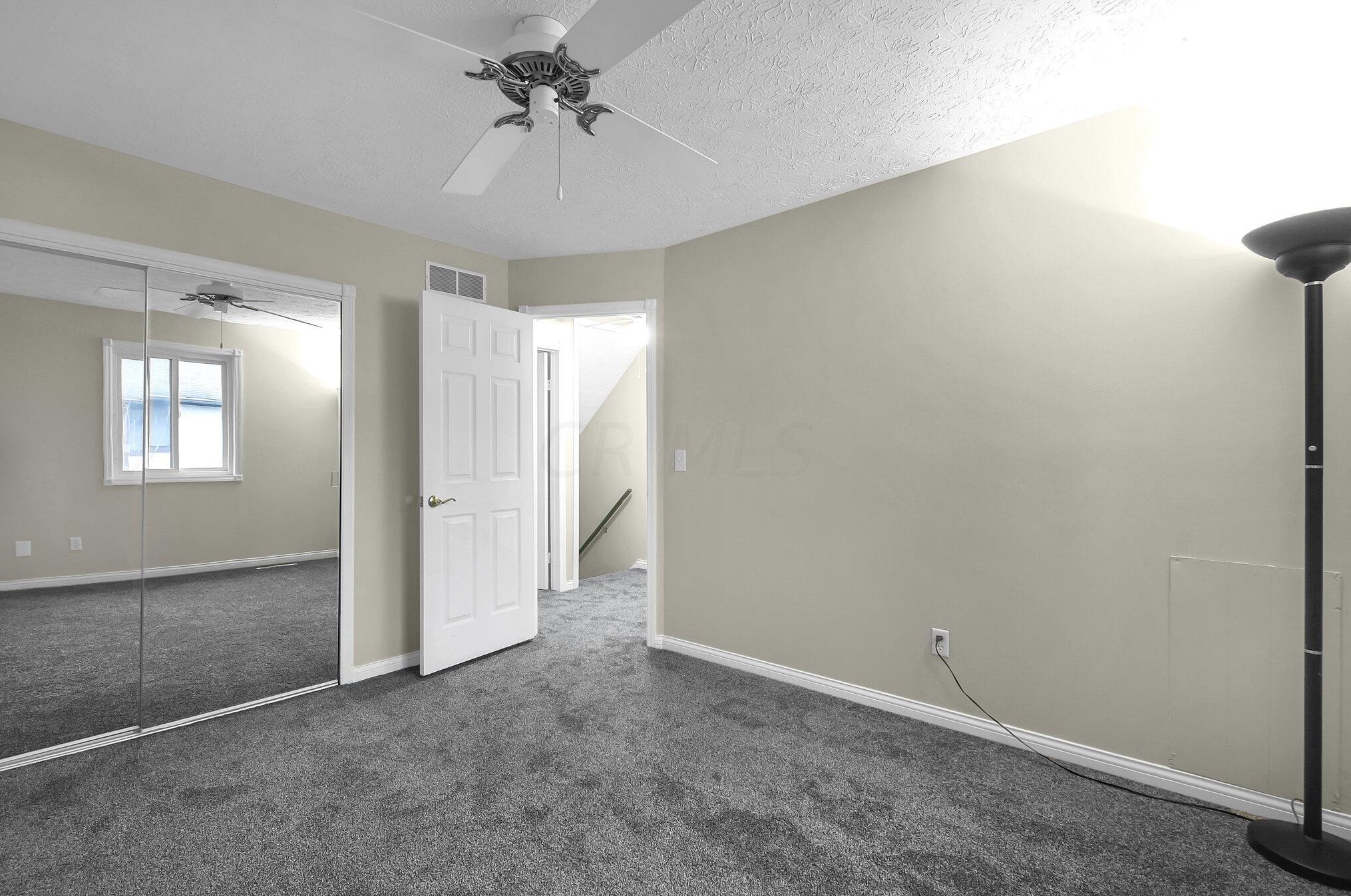 3084 Highcliff Ct, Columbus OH 43231-2344 exterior