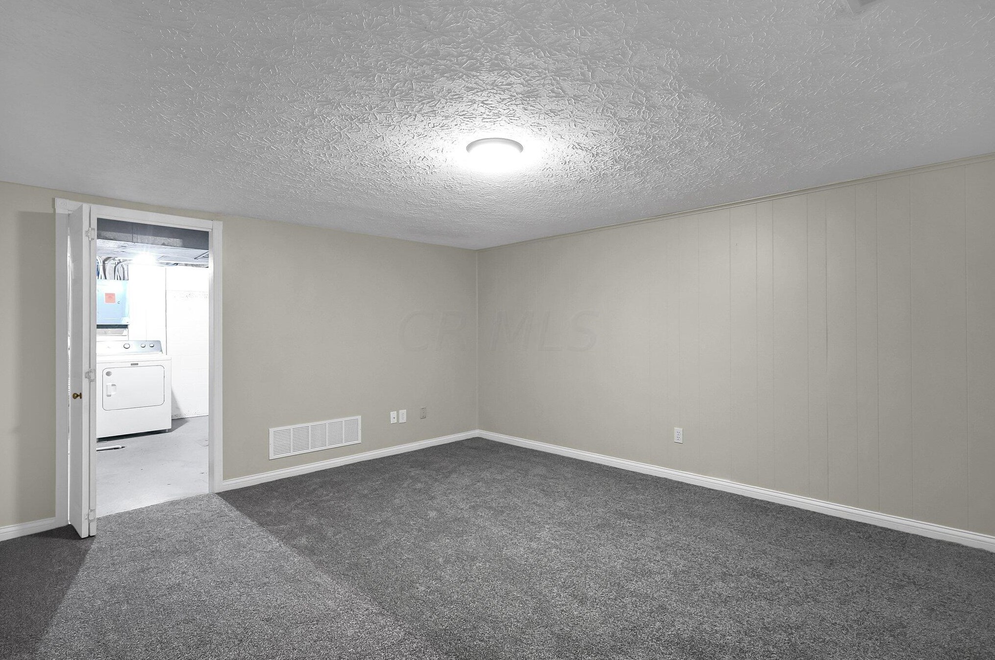 3084 Highcliff Ct, Columbus OH 43231-2344 exterior