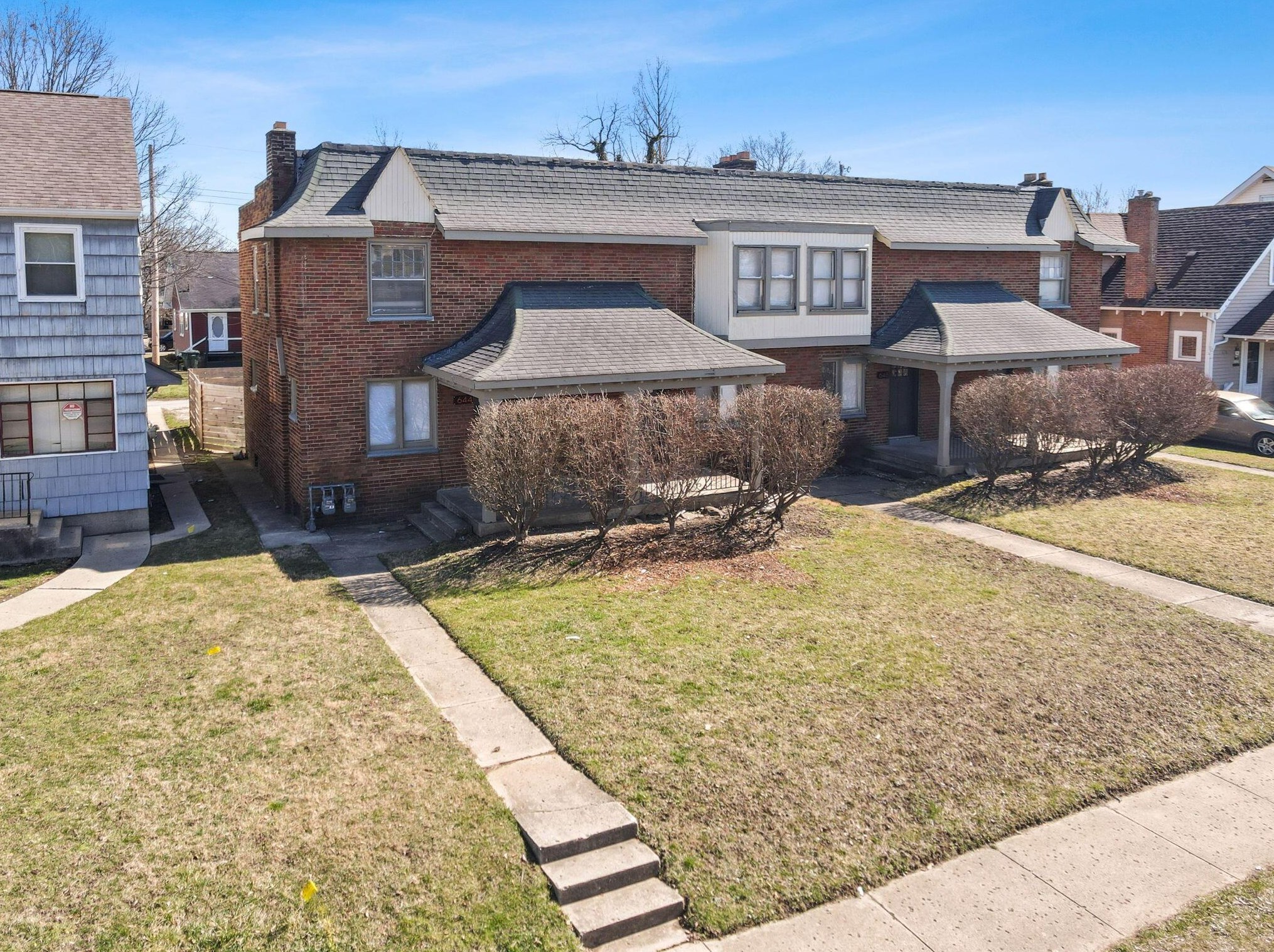 644 Hague Ave, Columbus, OH 43204-1421