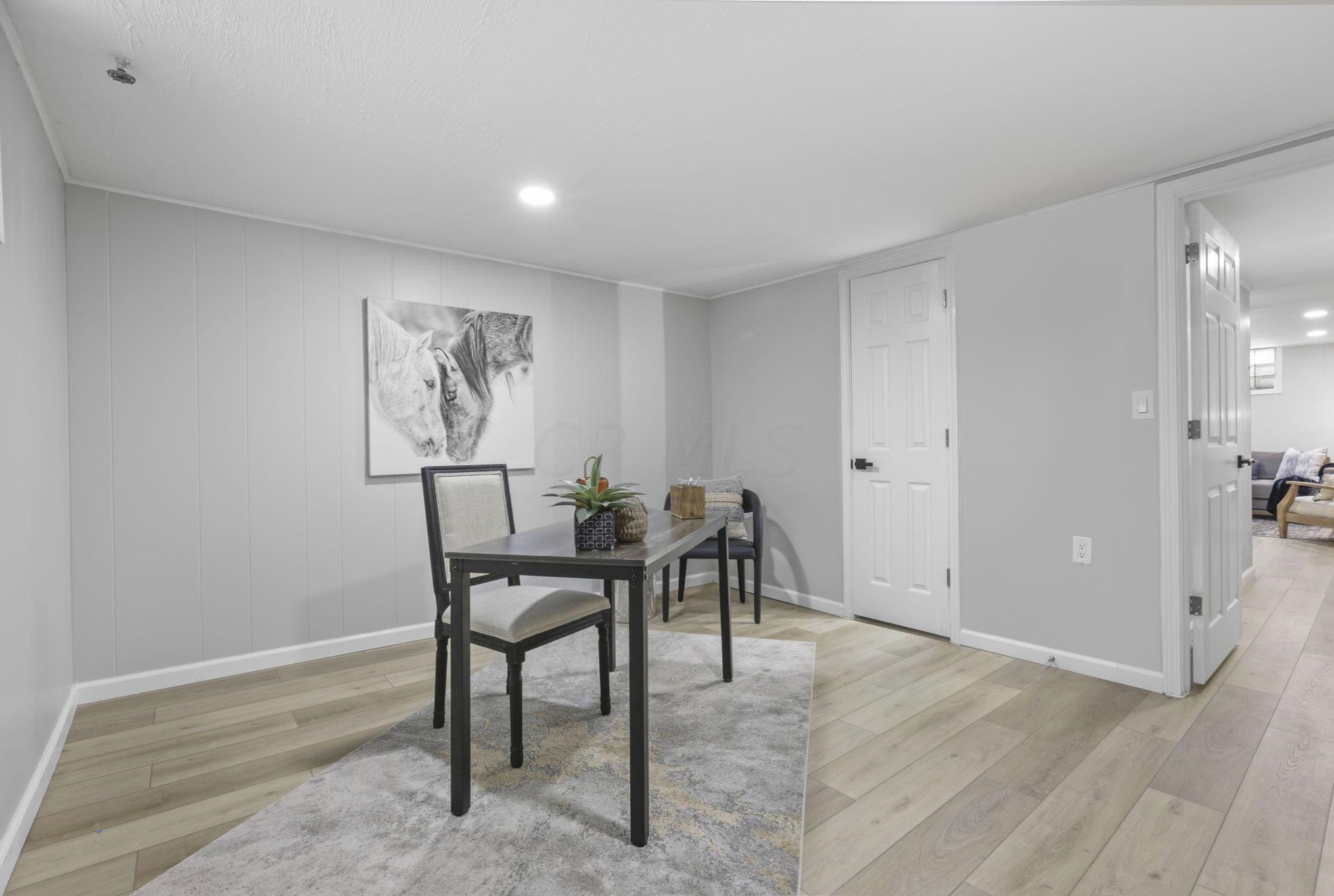 2265 Edgevale Rd, Columbus OH  43221-1216 exterior